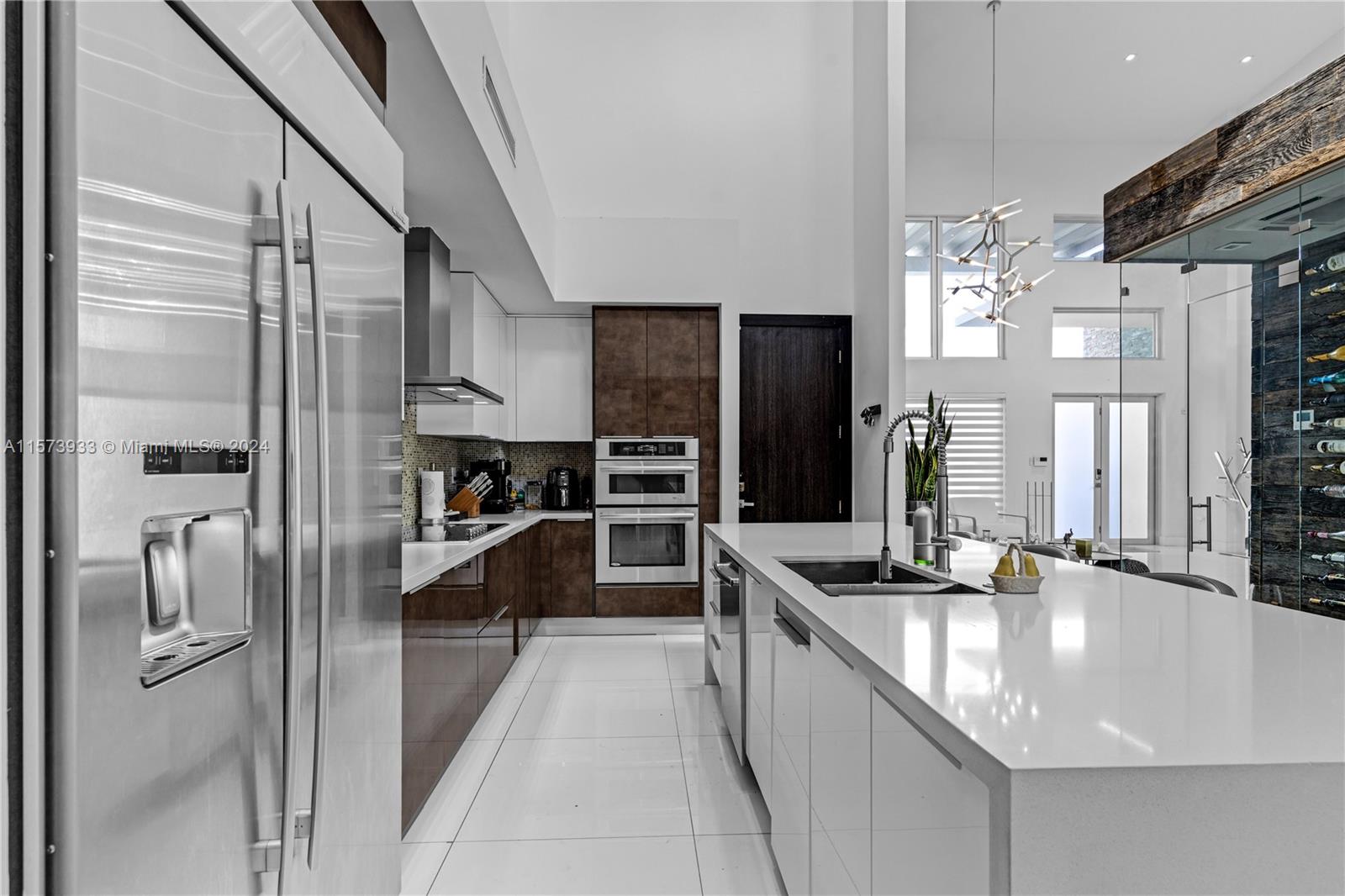 OASIS PARK SQUARE AT DORA - Residential