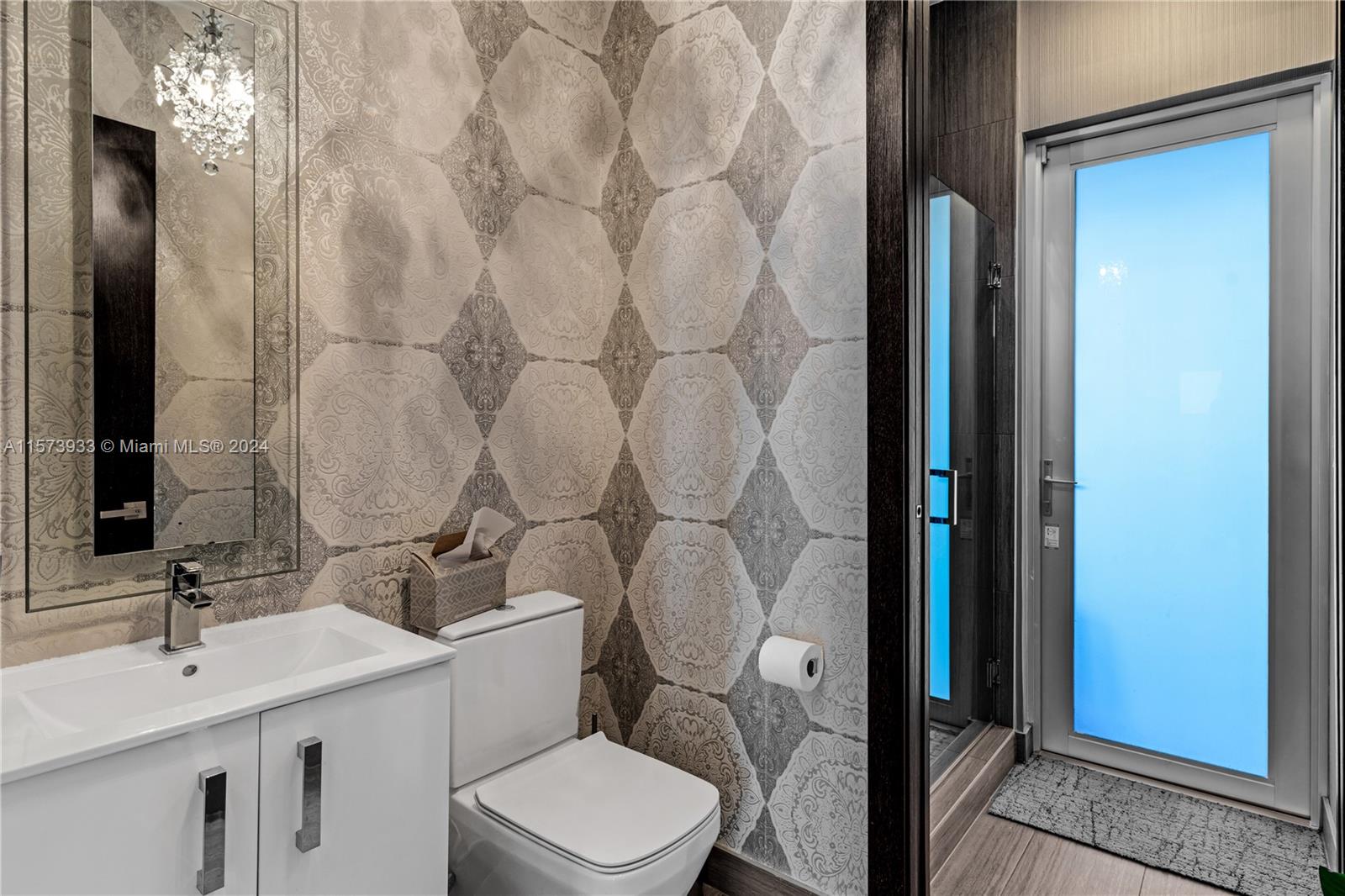 OASIS PARK SQUARE AT DORA - Residential