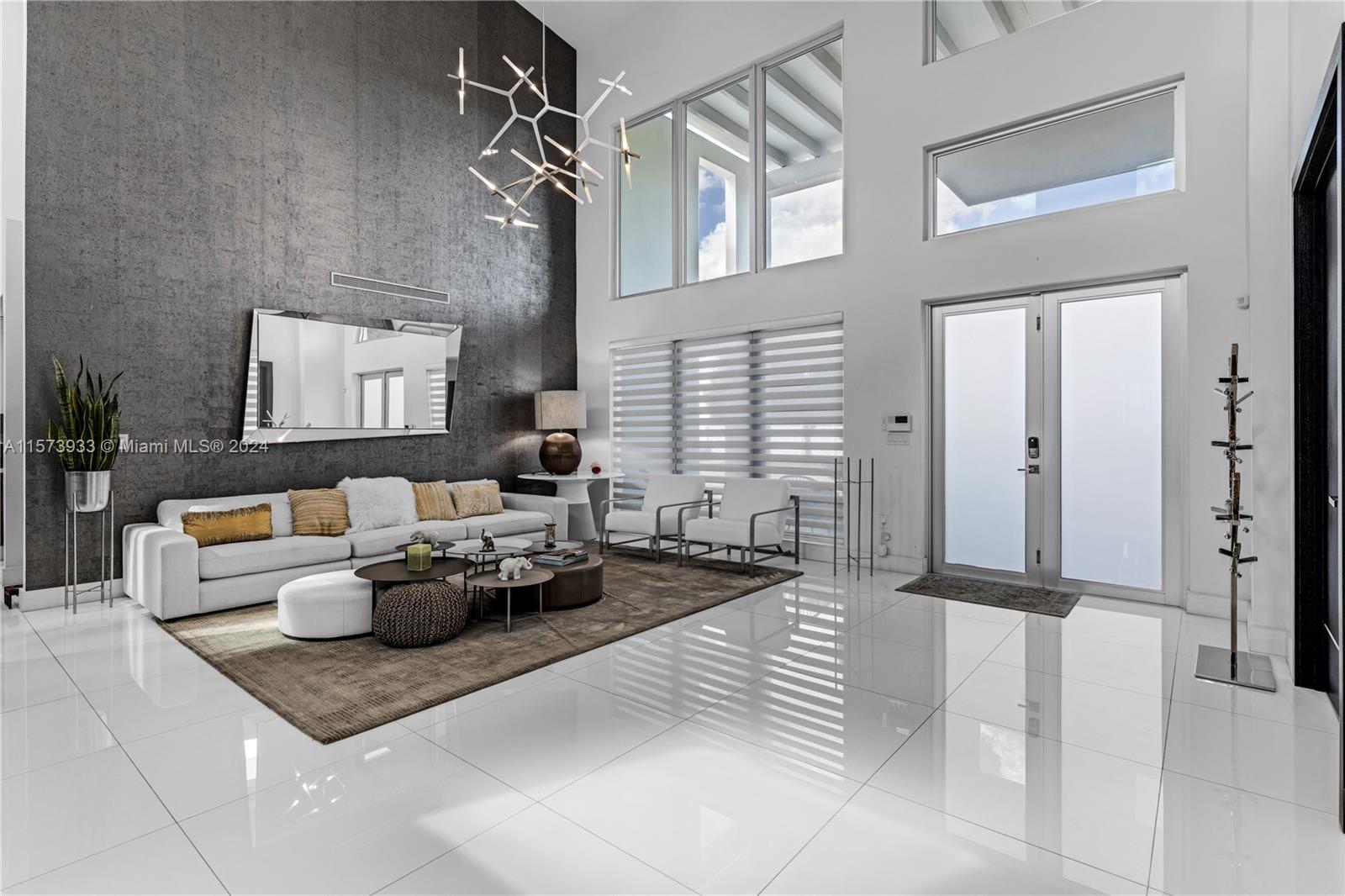 OASIS PARK SQUARE AT DORA - Residential