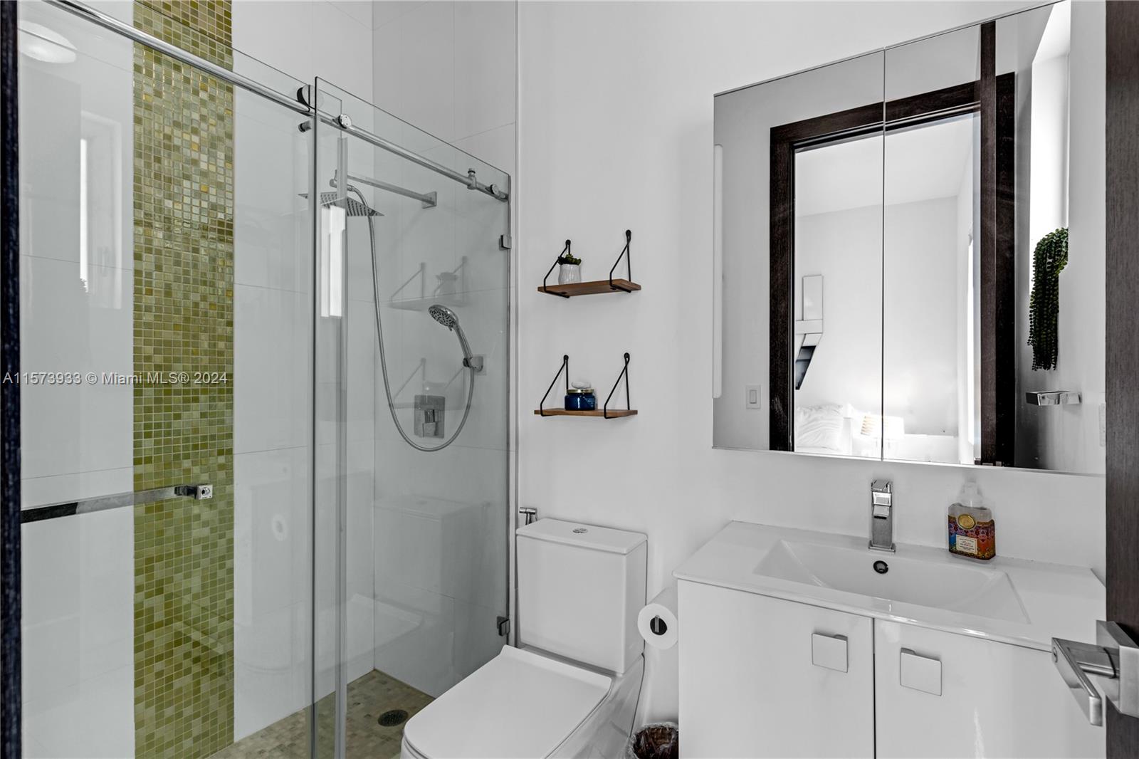 OASIS PARK SQUARE AT DORA - Residential