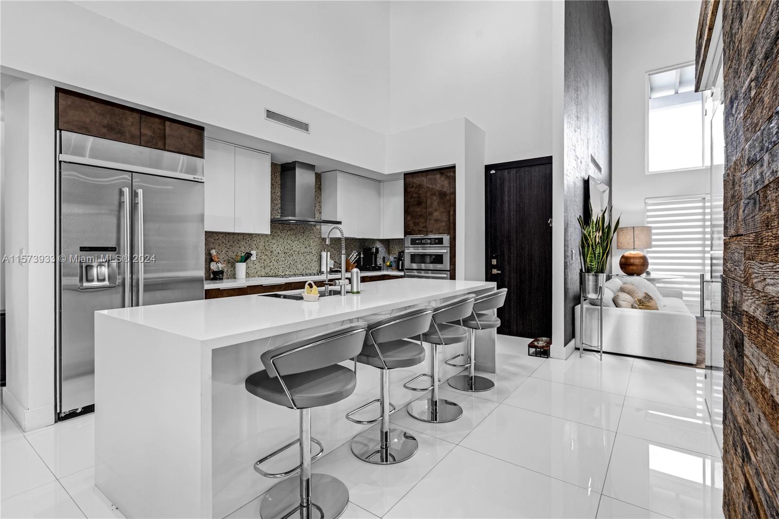 OASIS PARK SQUARE AT DORA - Residential