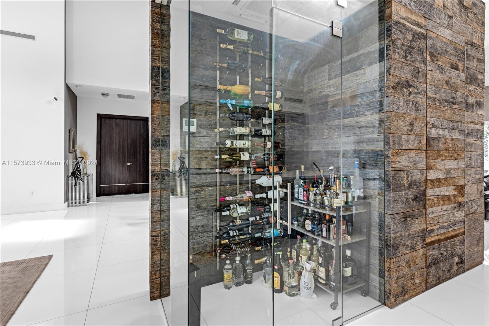 OASIS PARK SQUARE AT DORA - Residential