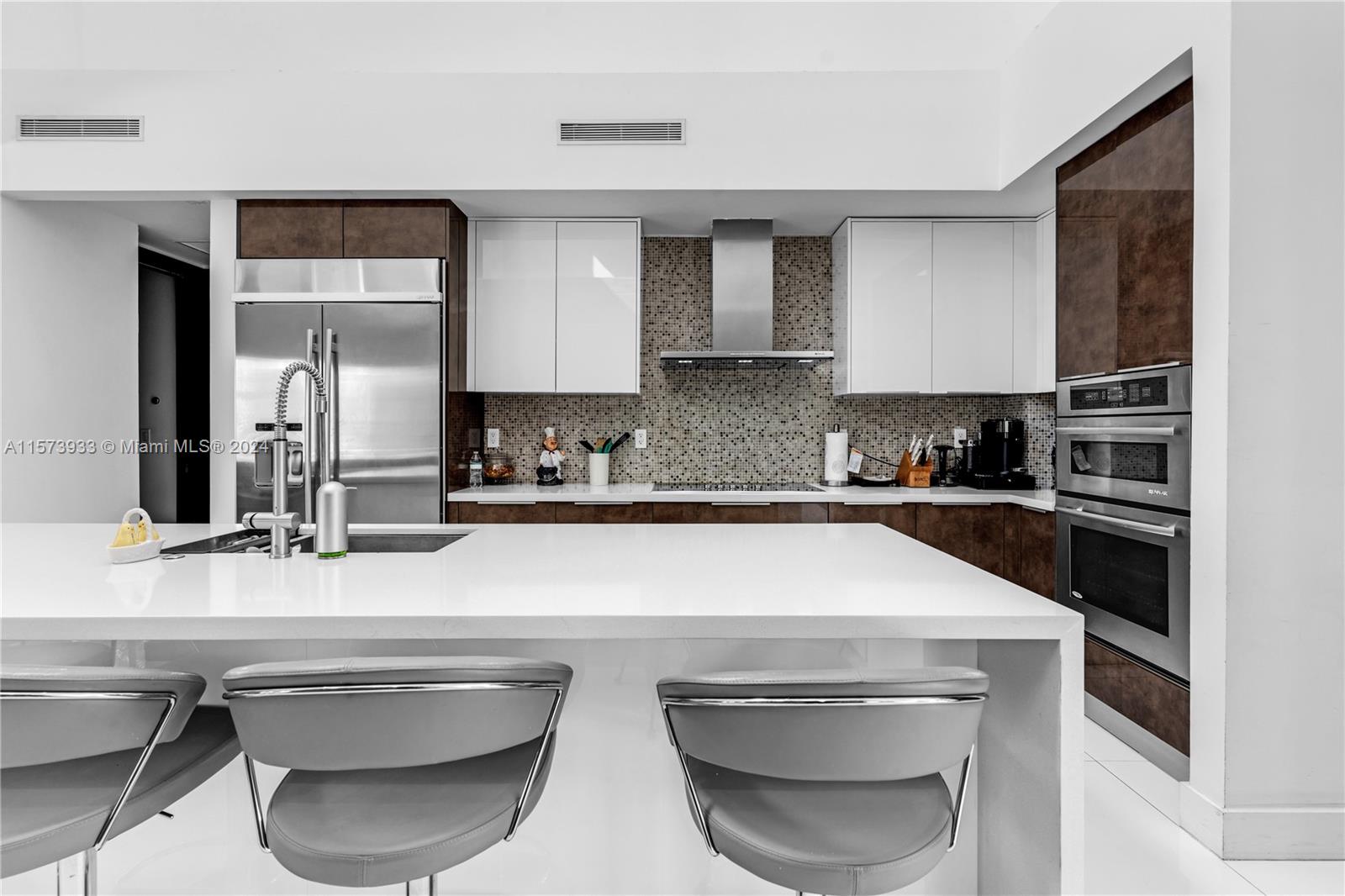 OASIS PARK SQUARE AT DORA - Residential