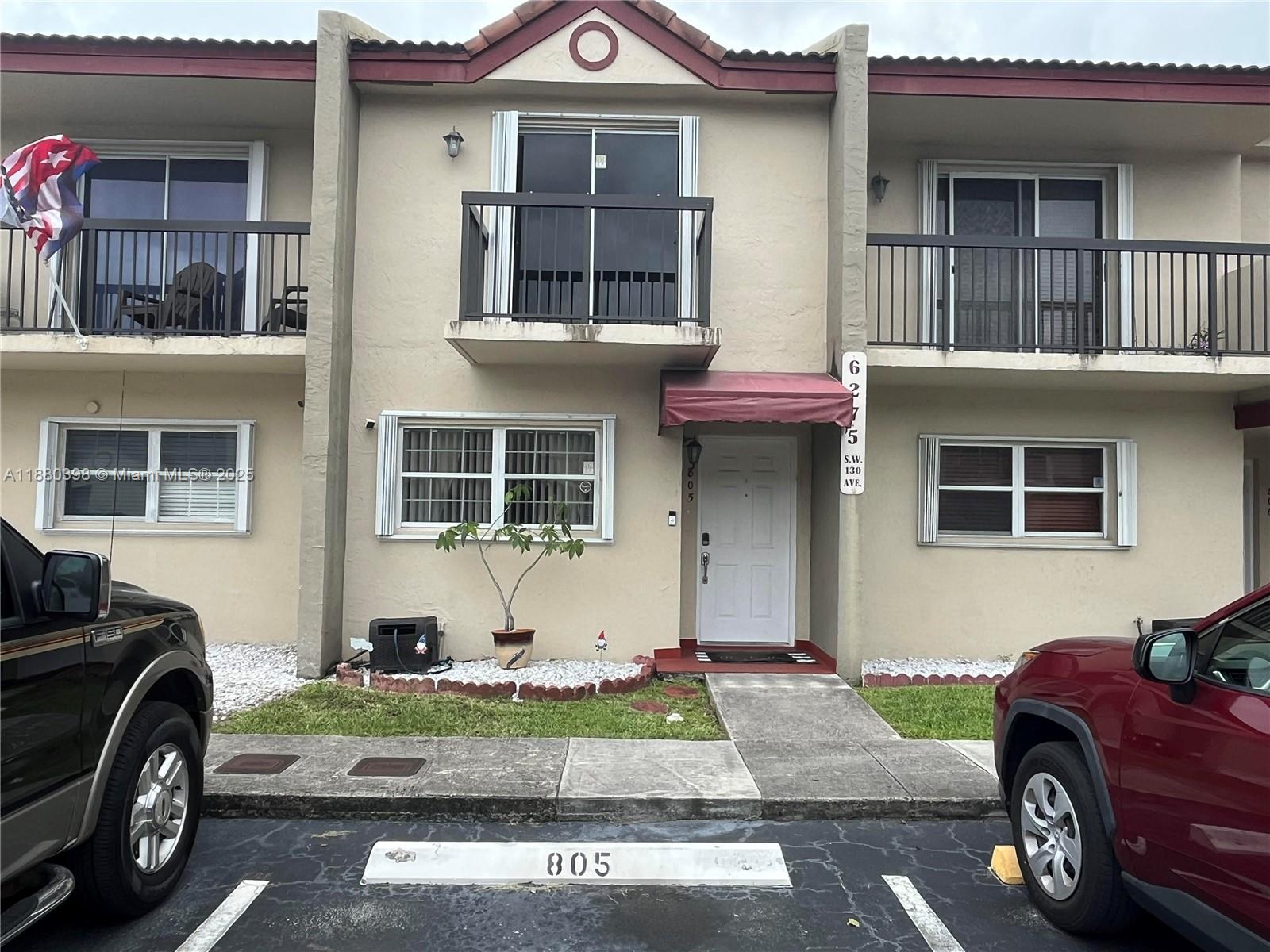 TERRA LAKE VILLAS CONDO - Residential