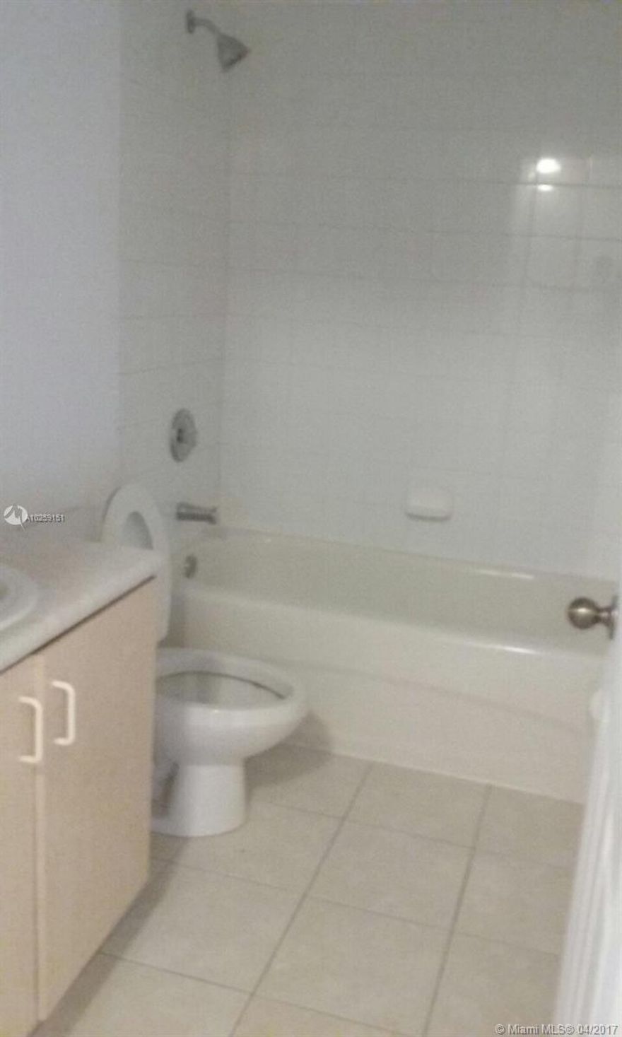 COME AND SEE THE AMAZING 3 /2 LOCATED IN THE BEAUTIFUL SONOMA COMMUNITY. UNIT OFFERS A VERY SPACIOUS FLOOR PLAN. CARPETED ON BEDROOMS AND TILE FLOORS IN ALL LIVING AREAS. UNIT HAS WASHER AND DRYER INSIDE UNIT. THIS HOME IS LOCATED NEXT TO THE BEST SCHOOLS IN SUNRISE. HOA APPLICATION REQUIERED BEFORE MOVE IN.