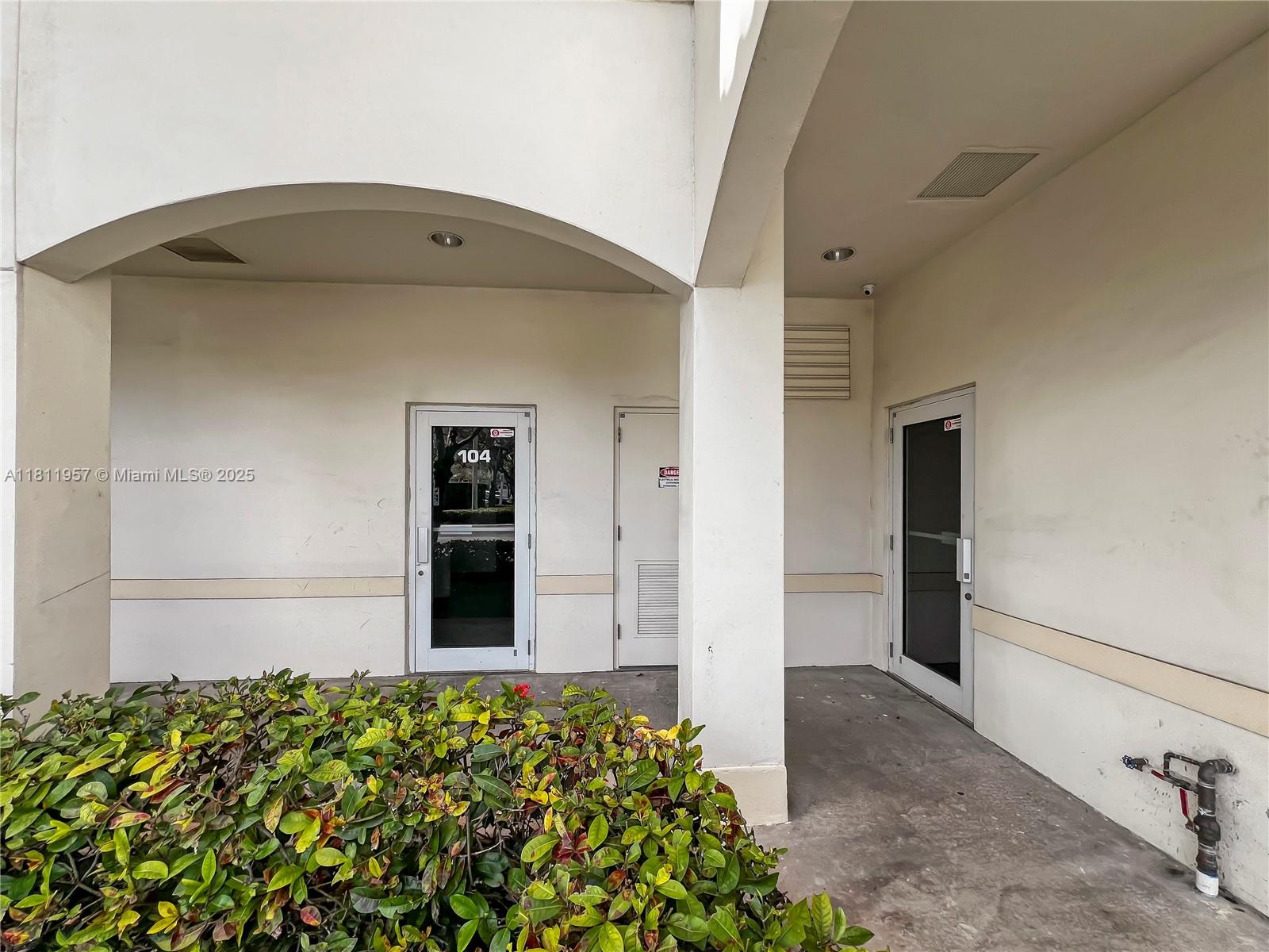 2751 Executive Park Dr 104