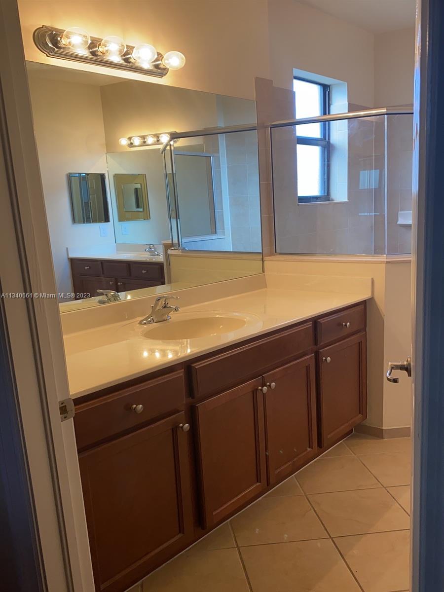SUNSET RESIDENTIAL - Residential Lease