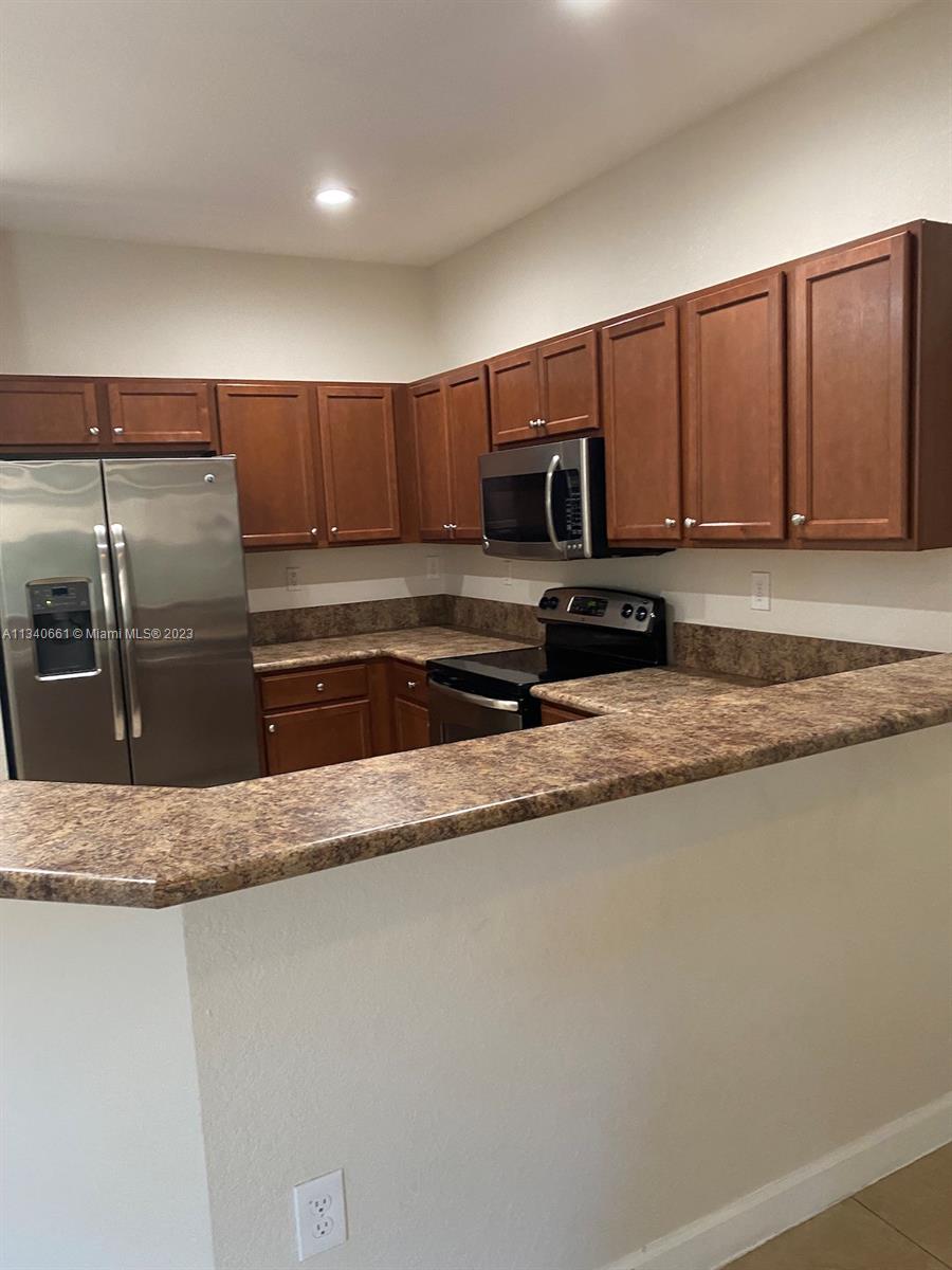 SUNSET RESIDENTIAL - Residential Lease