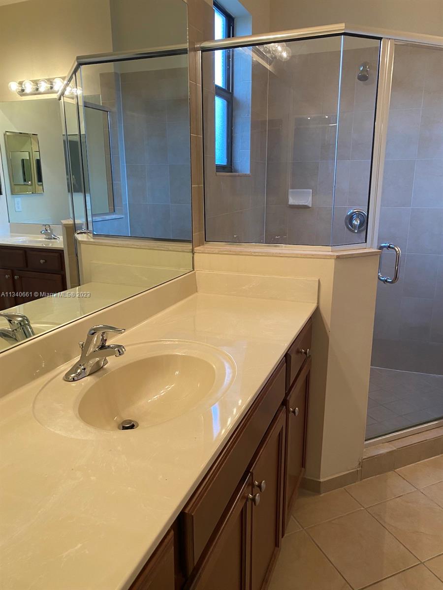 SUNSET RESIDENTIAL - Residential Lease