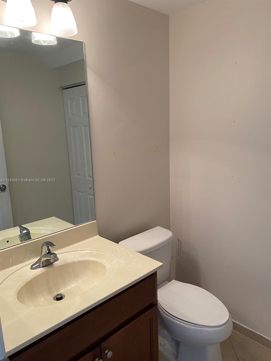 SUNSET RESIDENTIAL - Residential Lease