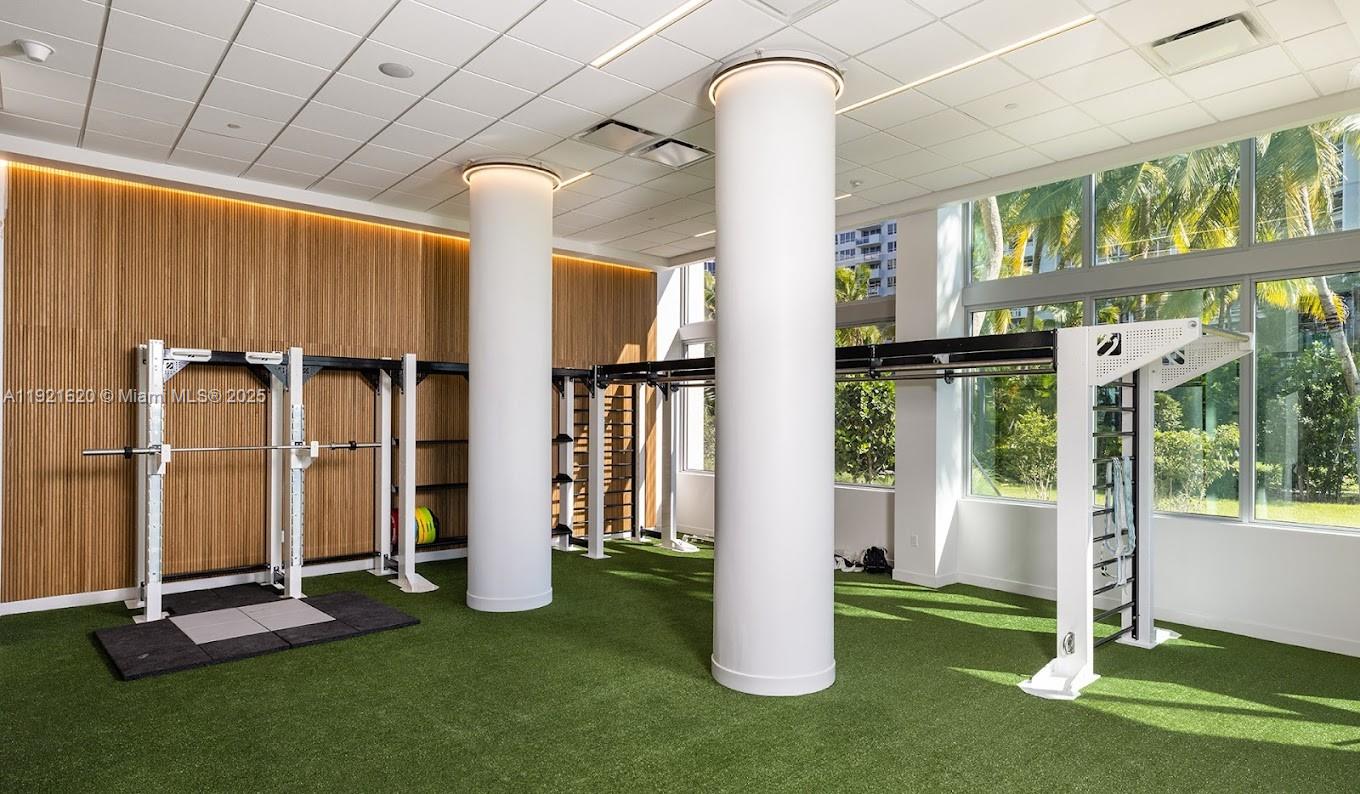 FLAMINGO SOUTH BEACH I CO - Residential