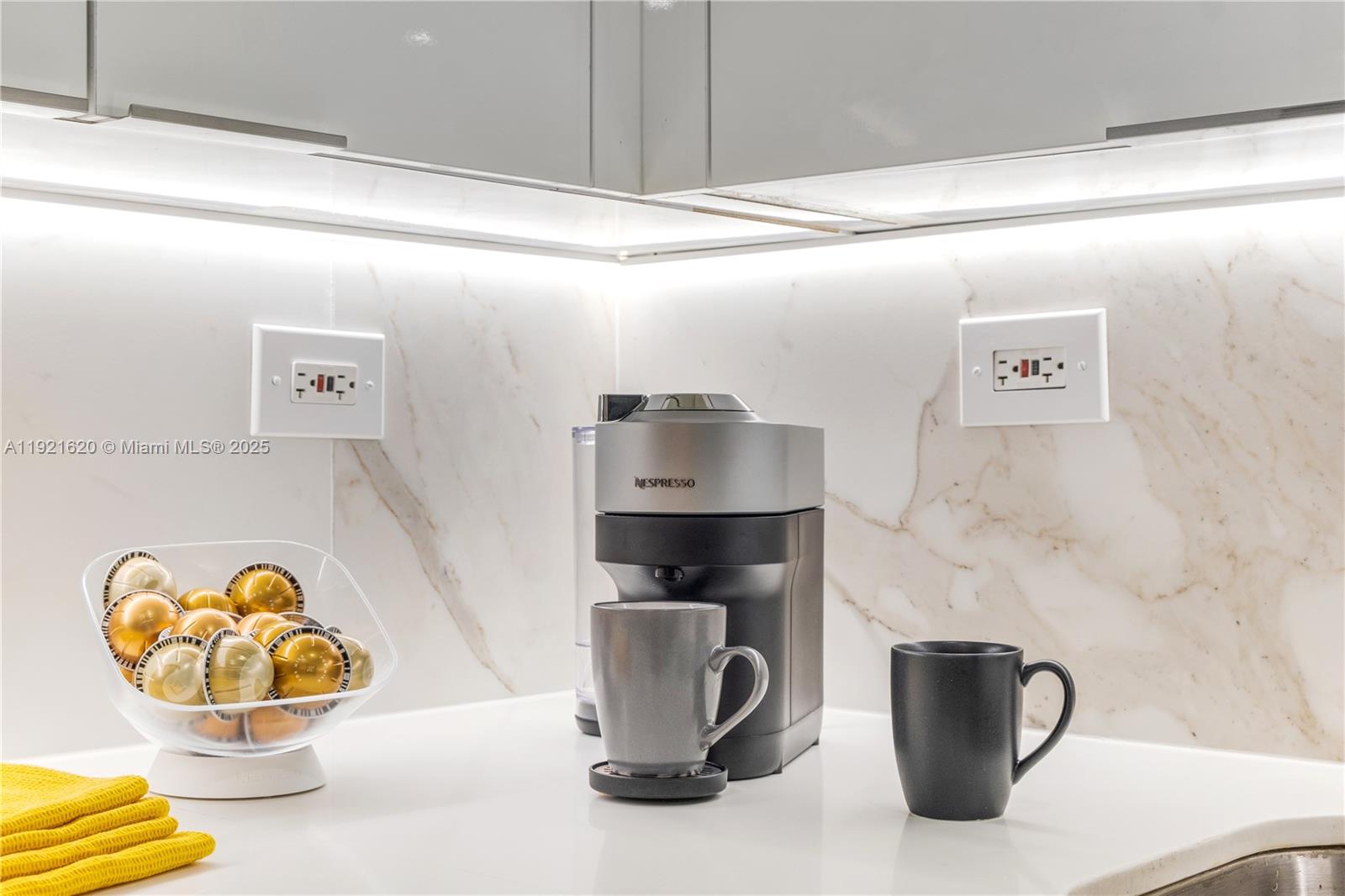 FLAMINGO SOUTH BEACH I CO - Residential