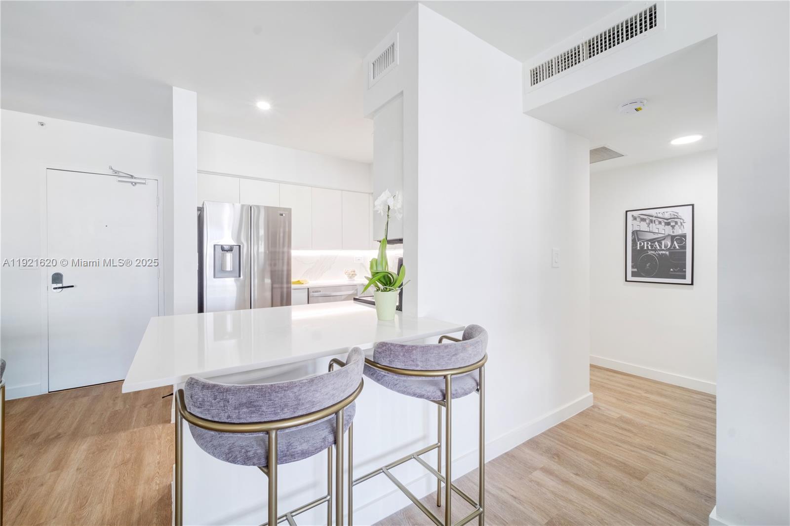 FLAMINGO SOUTH BEACH I CO - Residential