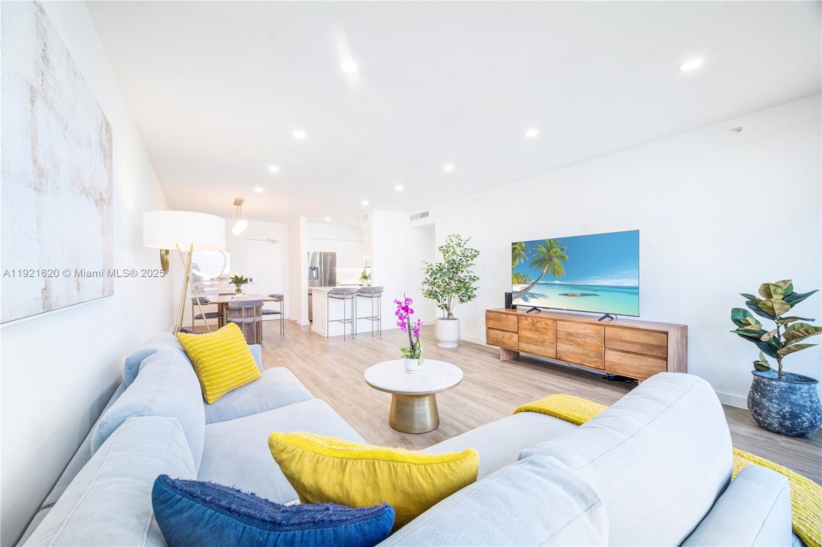 FLAMINGO SOUTH BEACH I CO - Residential