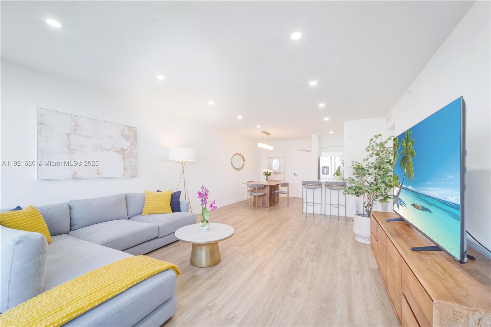 FLAMINGO SOUTH BEACH I CO - Residential