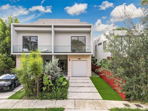 Photo of 2980 Coconut Ave, Miami, FL 33133 (MLS # A11947011)