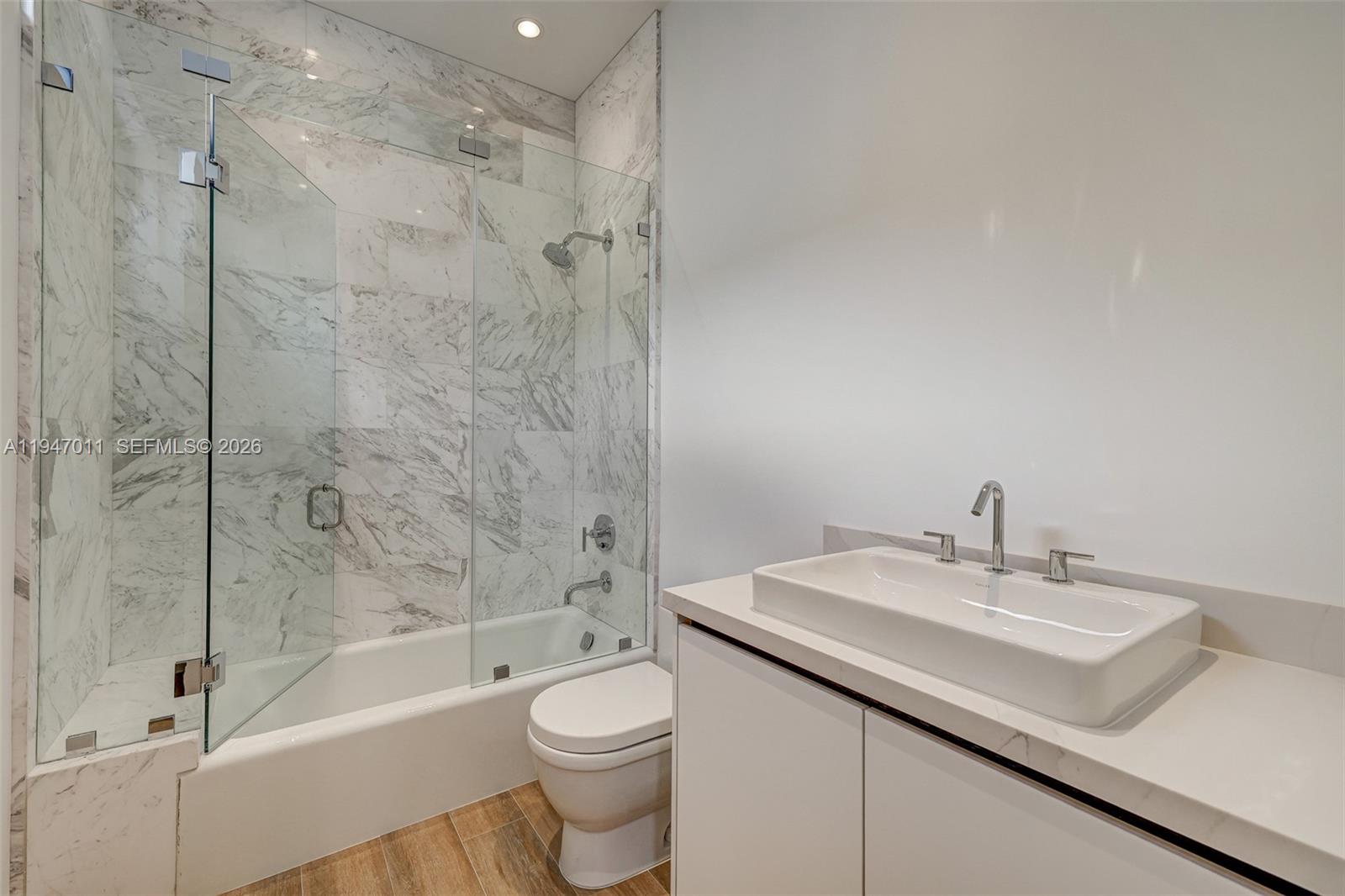 PALM TERRACE - Residential