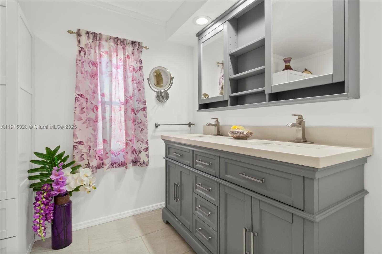 HIGHLAND MEADOWS ESTATES - Residential