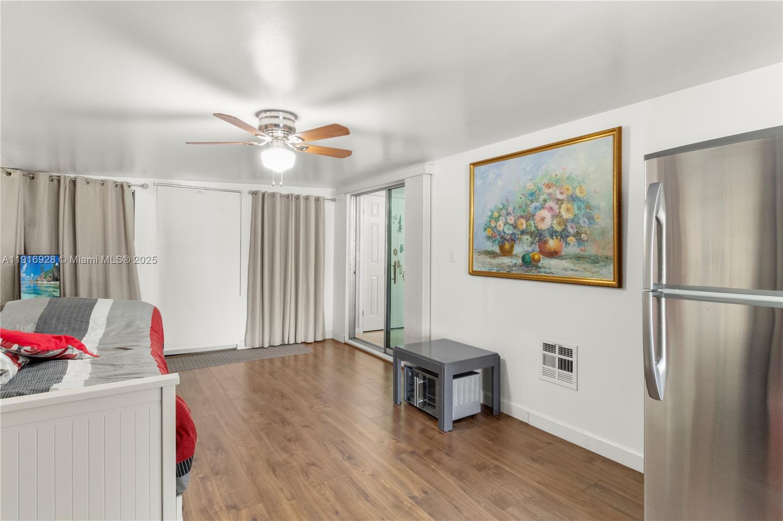 HIGHLAND MEADOWS ESTATES - Residential