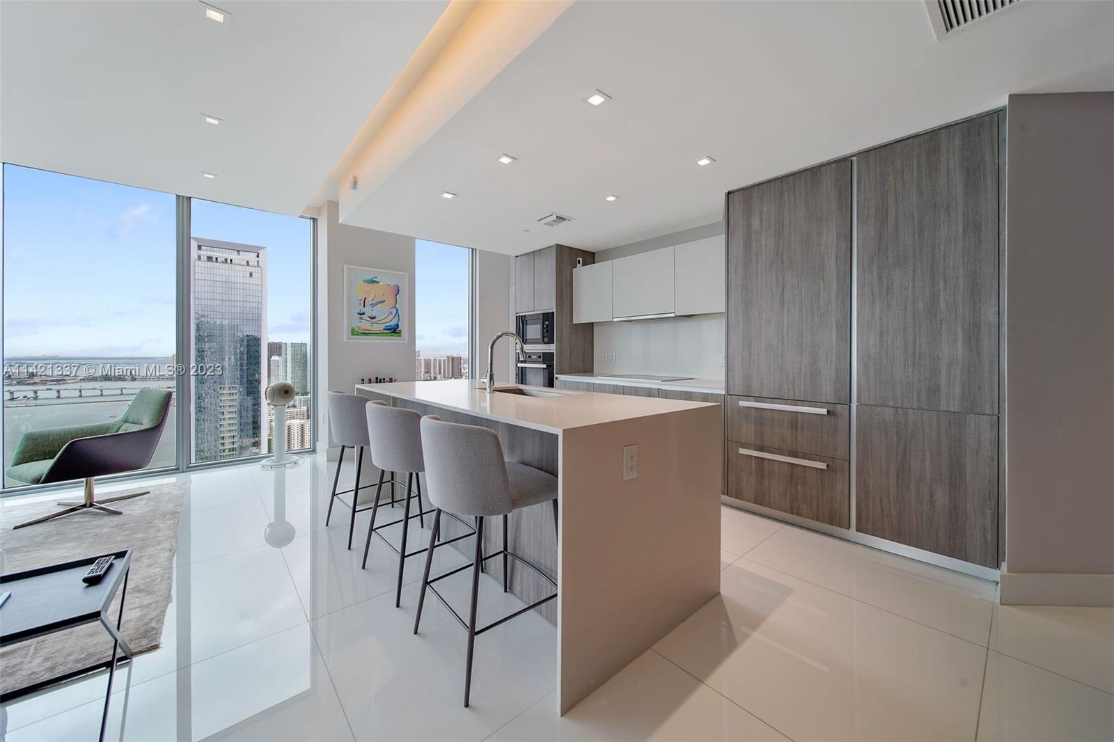 BISCAYNE BEACH CONDO - Residential