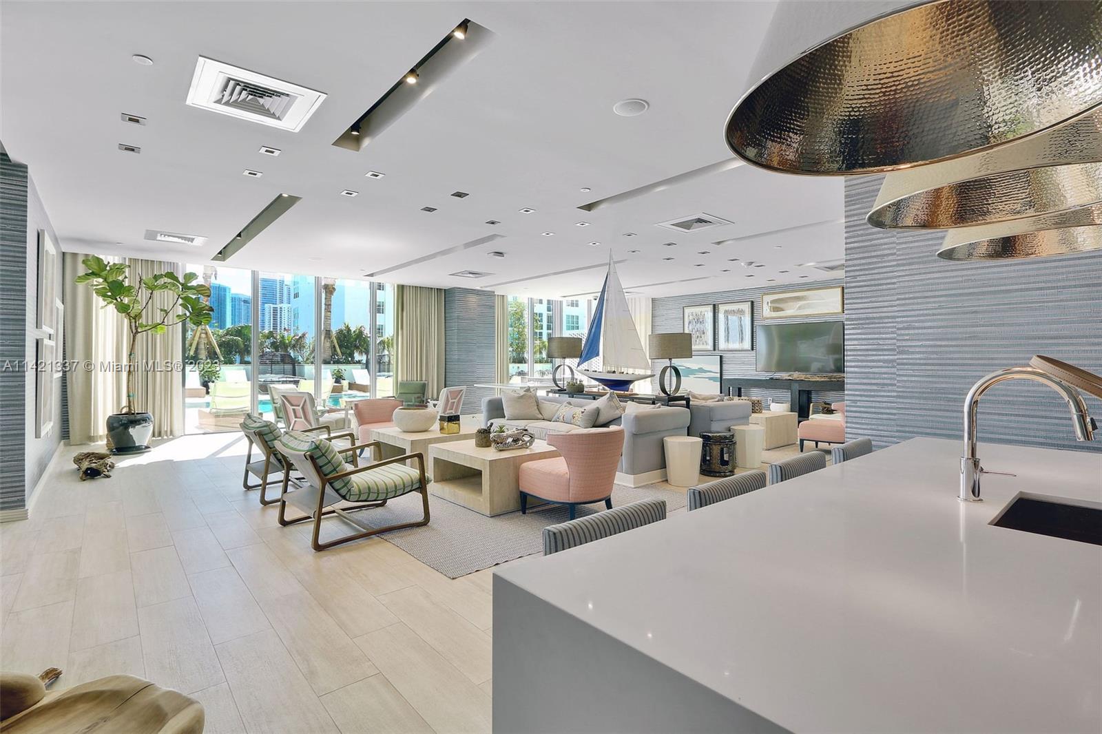 BISCAYNE BEACH CONDO - Residential