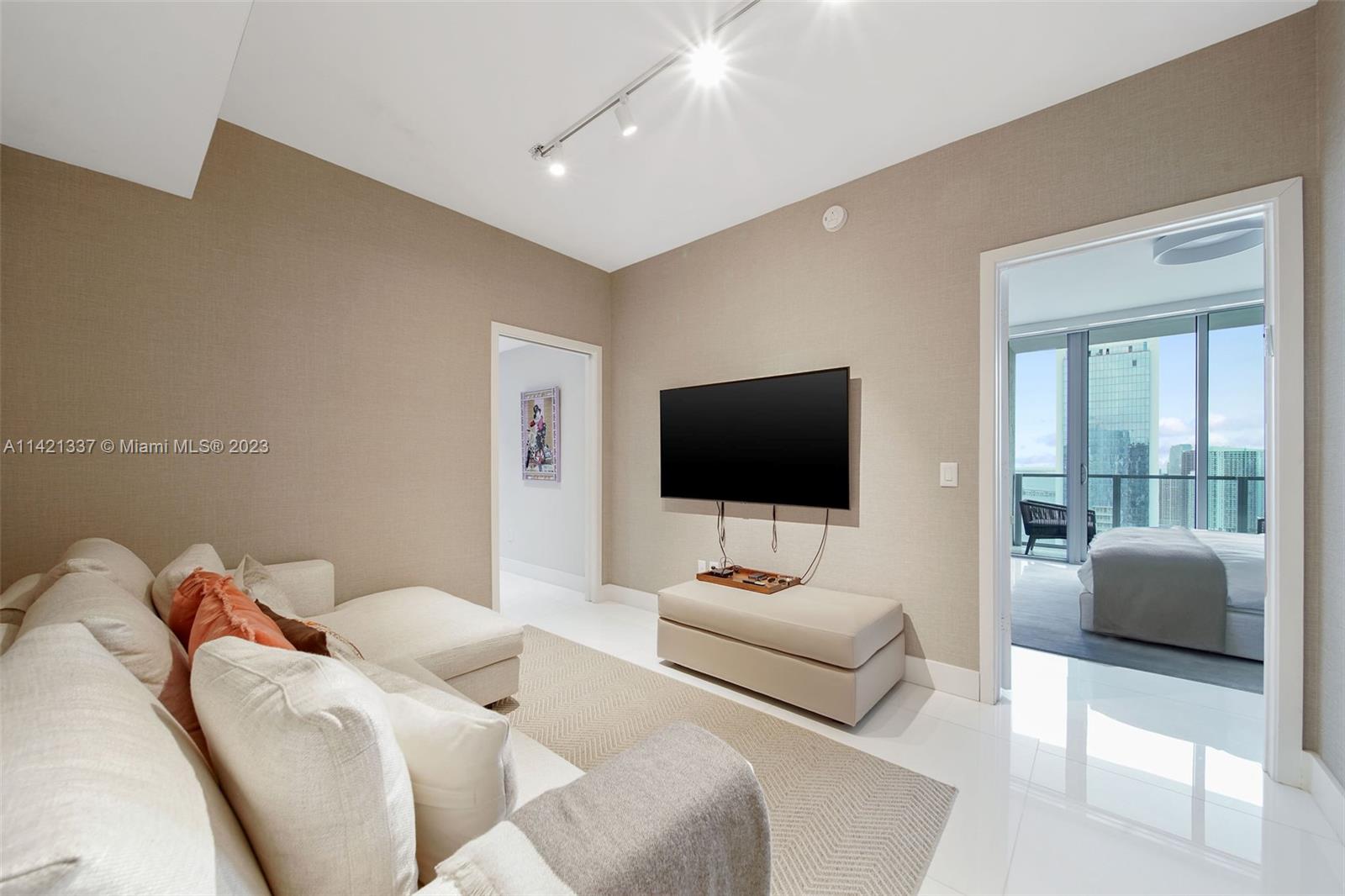 BISCAYNE BEACH CONDO - Residential