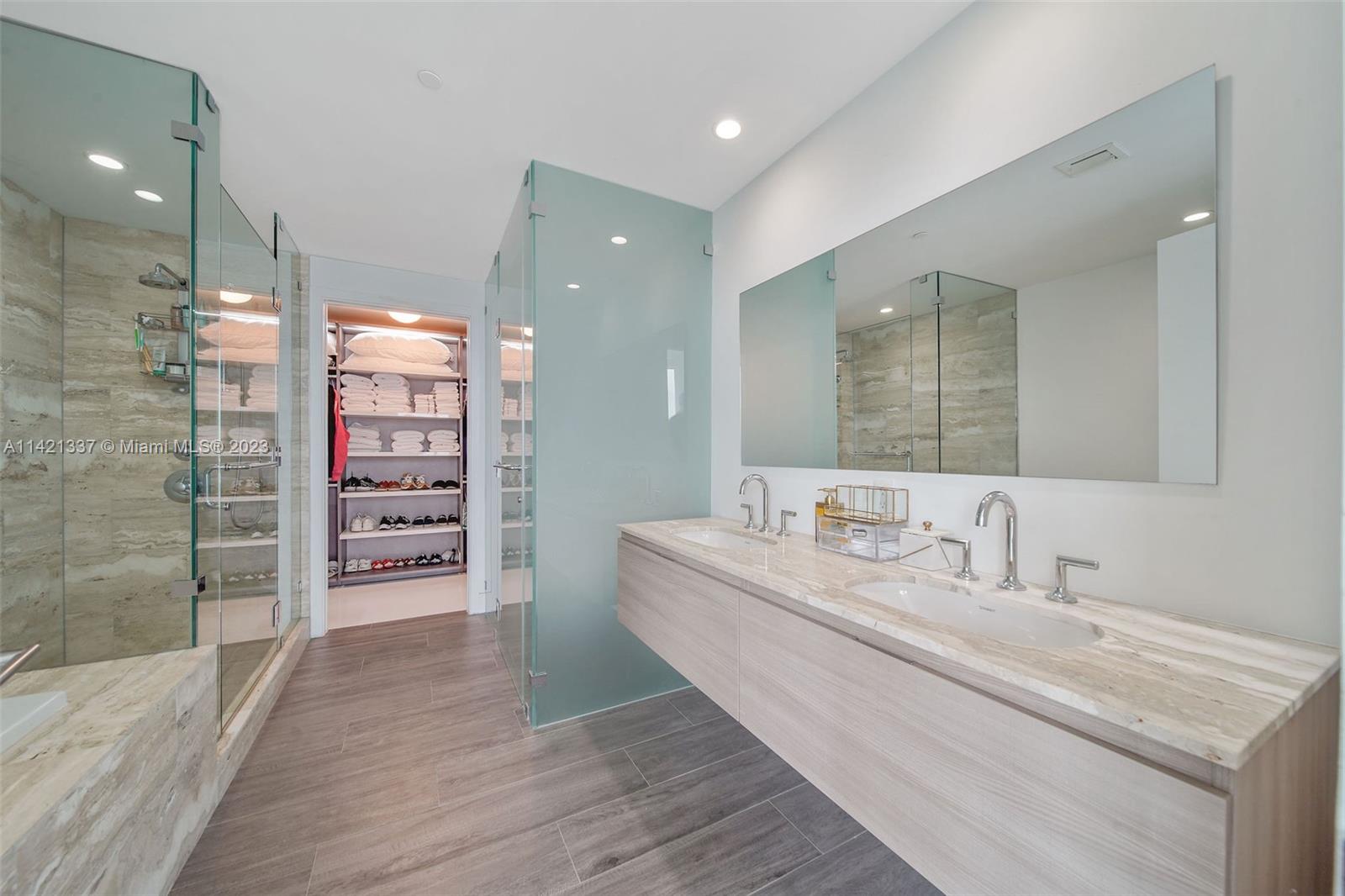 BISCAYNE BEACH CONDO - Residential