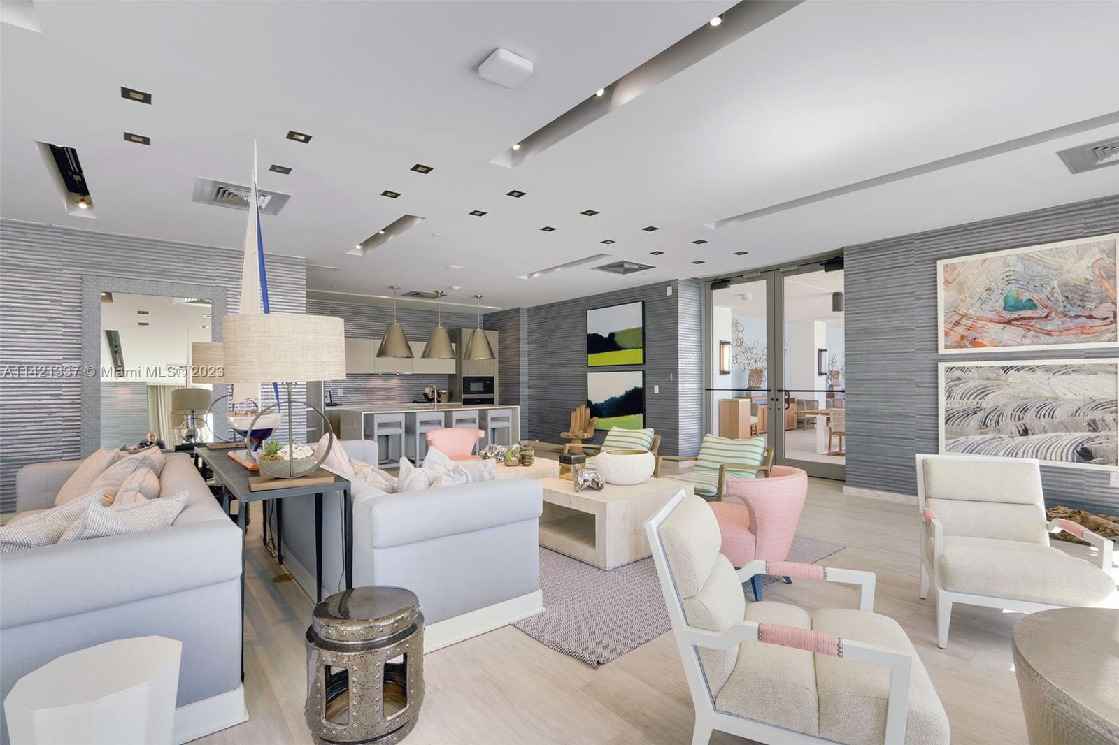 BISCAYNE BEACH CONDO - Residential