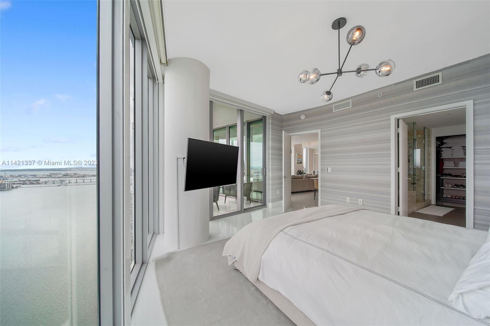 BISCAYNE BEACH CONDO - Residential