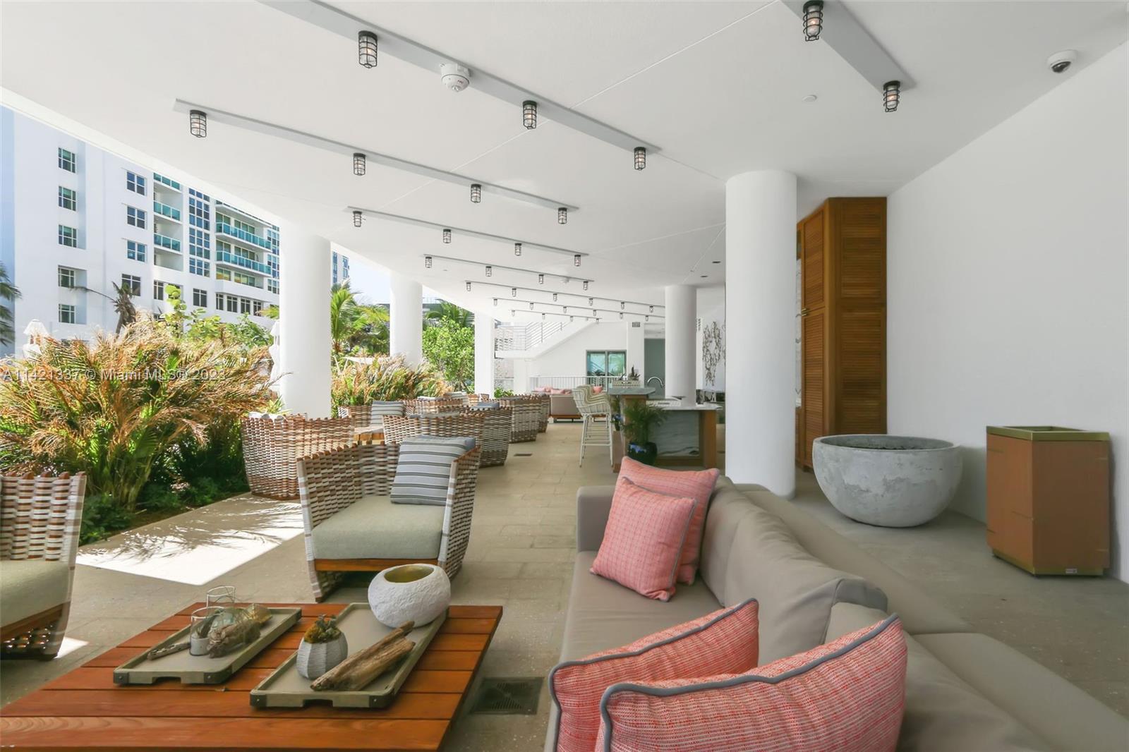 BISCAYNE BEACH CONDO - Residential