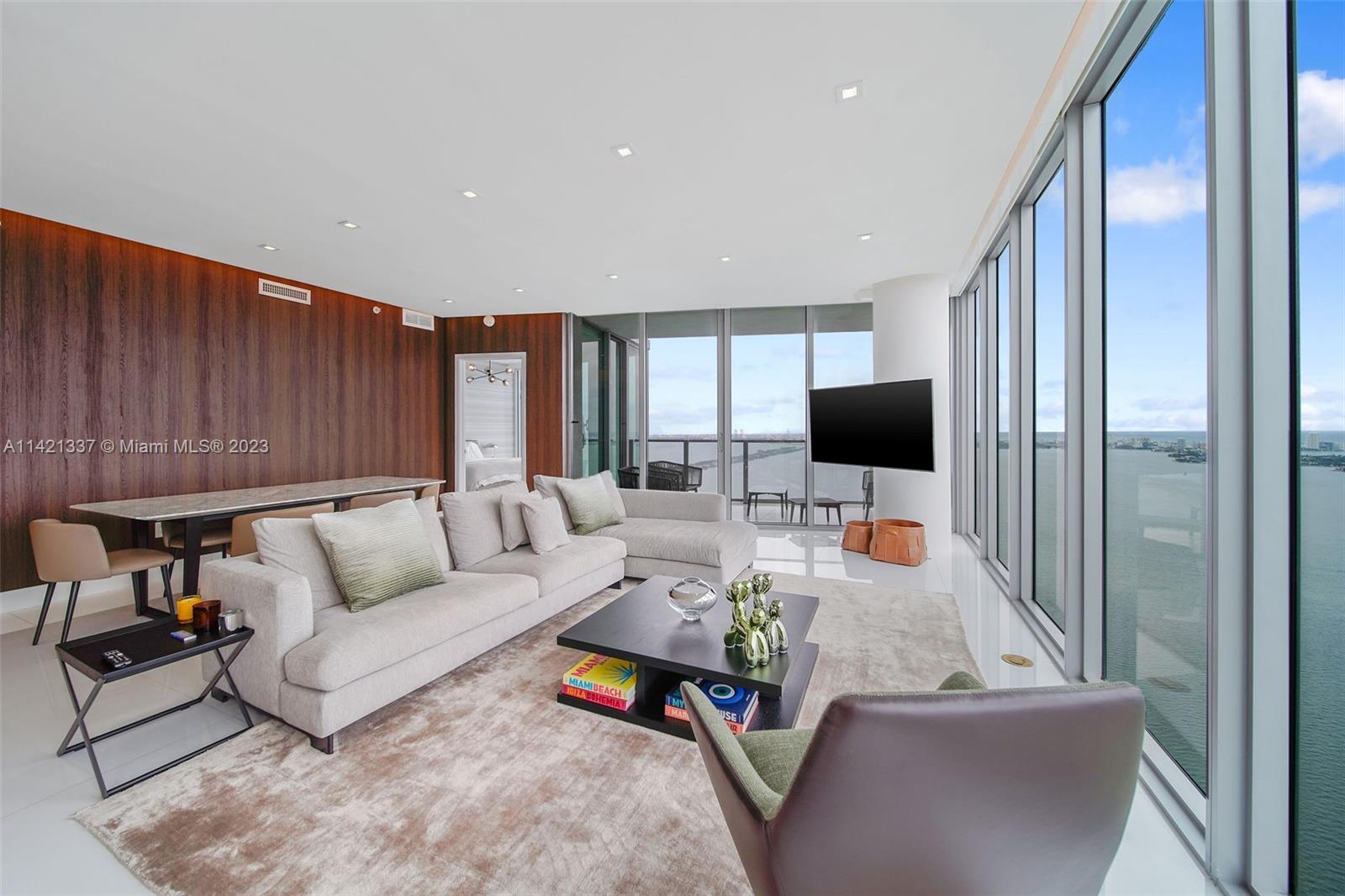 BISCAYNE BEACH CONDO - Residential