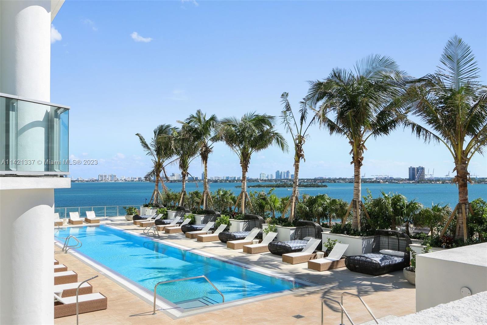 BISCAYNE BEACH CONDO - Residential