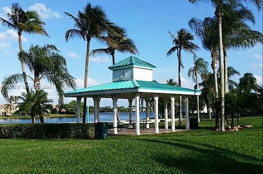 SILVER LAKES PHASE III - Residential