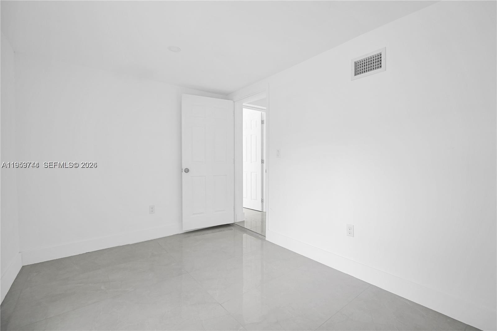 ELEANOR PARK - Residential