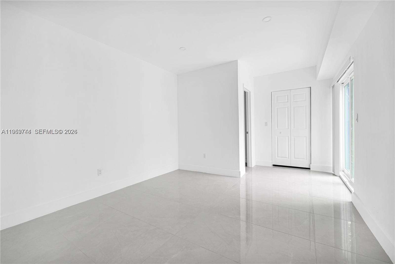 ELEANOR PARK - Residential