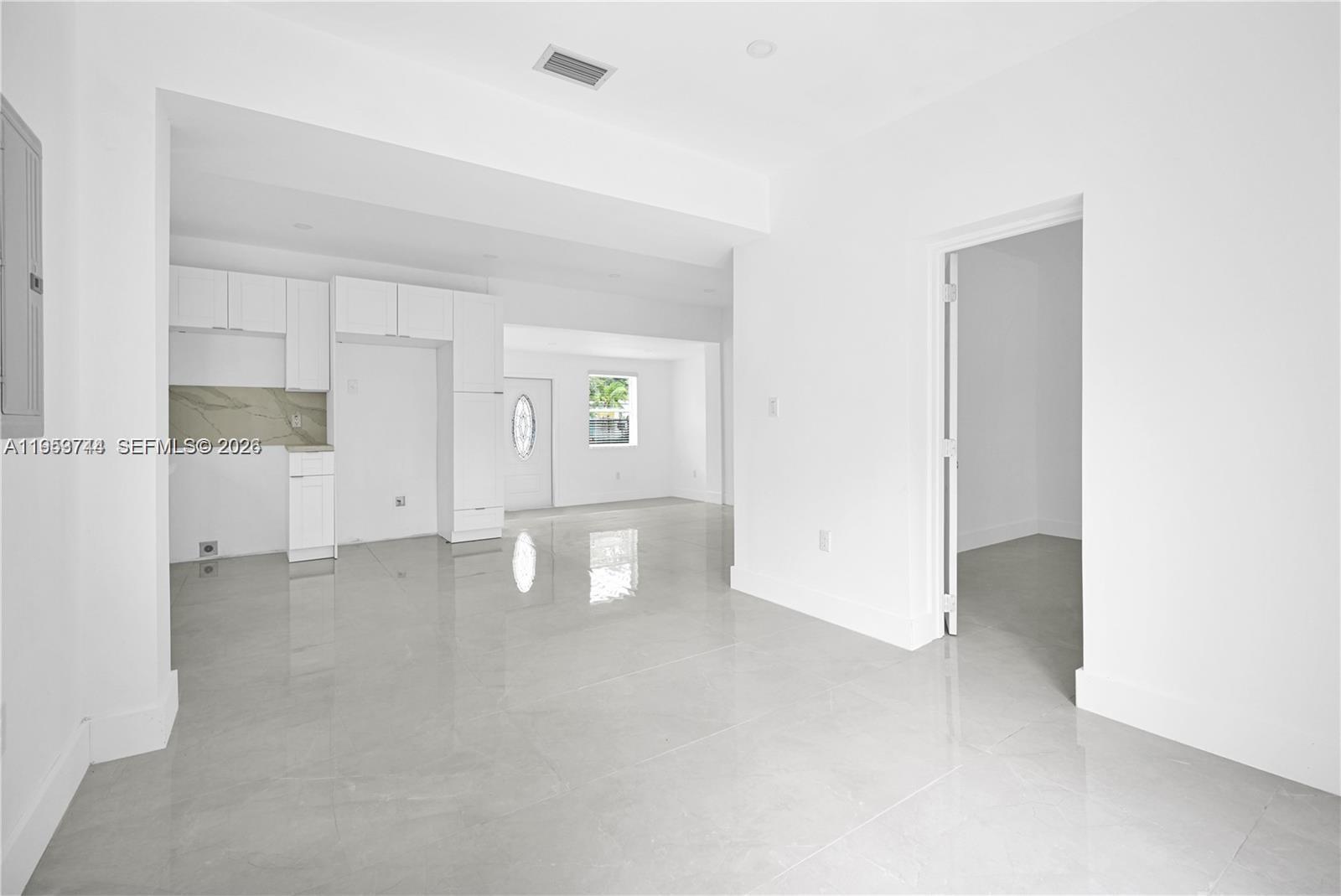 ELEANOR PARK - Residential