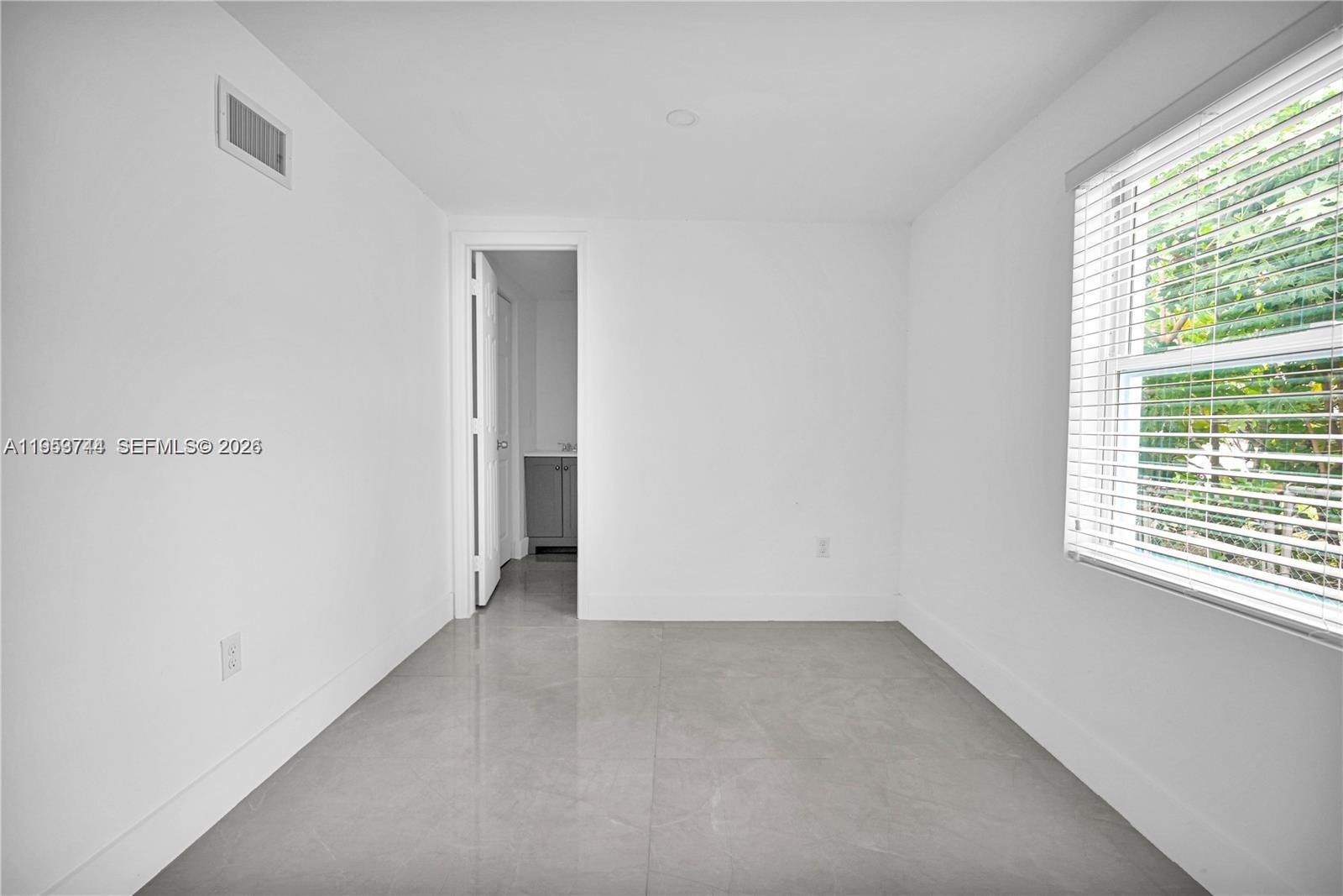 ELEANOR PARK - Residential