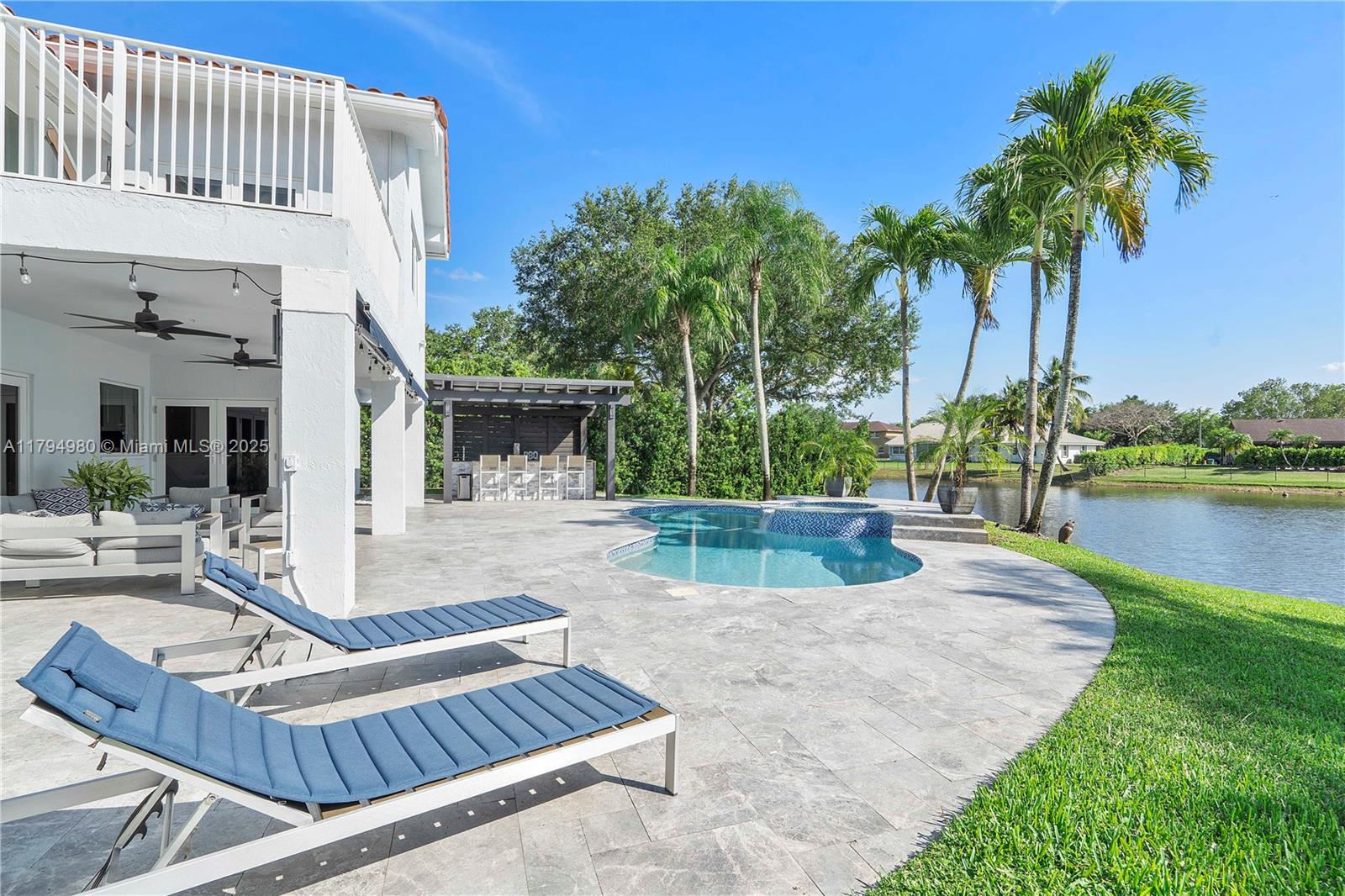 CHAPEL TRAIL REPLAT - Residential