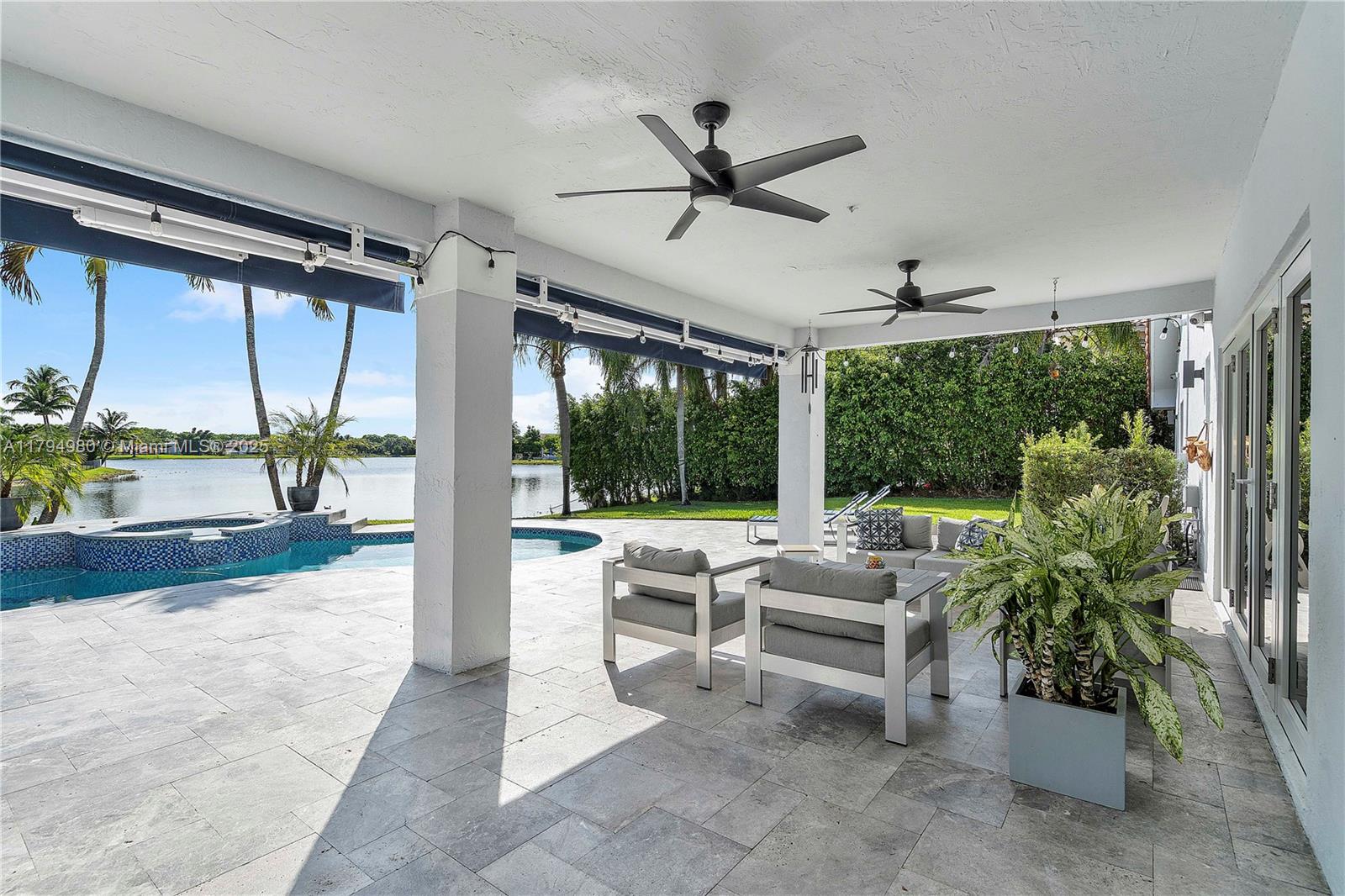 CHAPEL TRAIL REPLAT - Residential