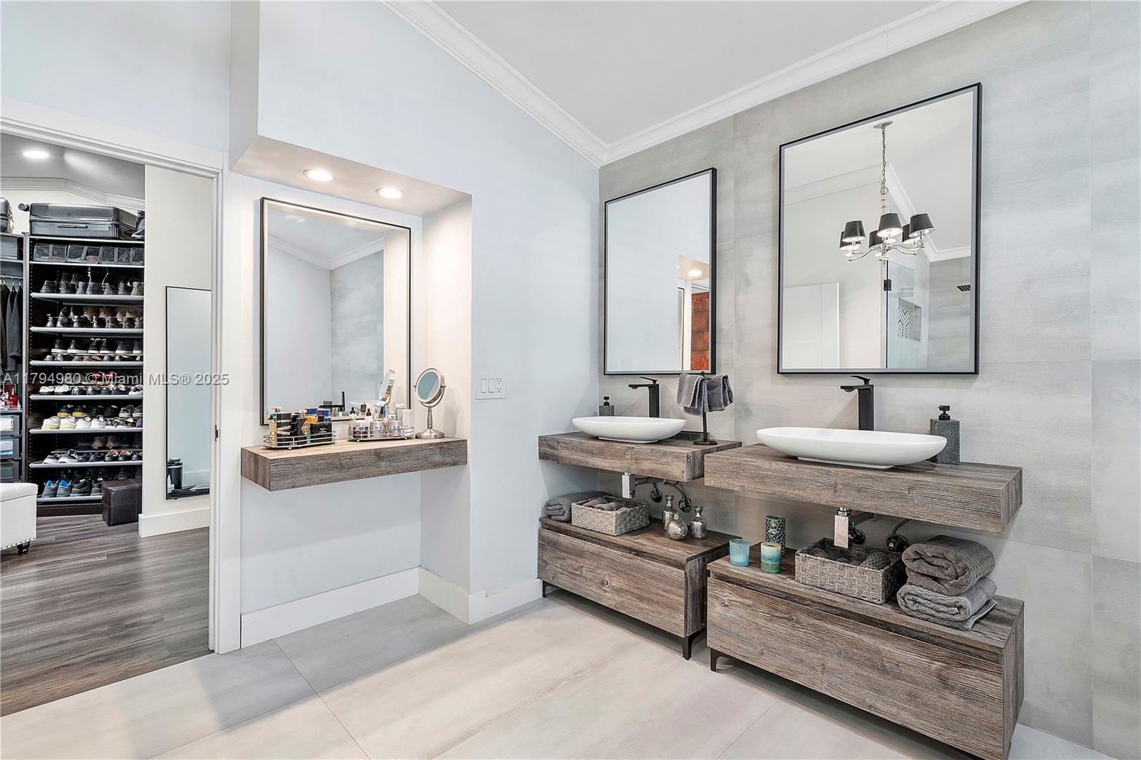 CHAPEL TRAIL REPLAT - Residential