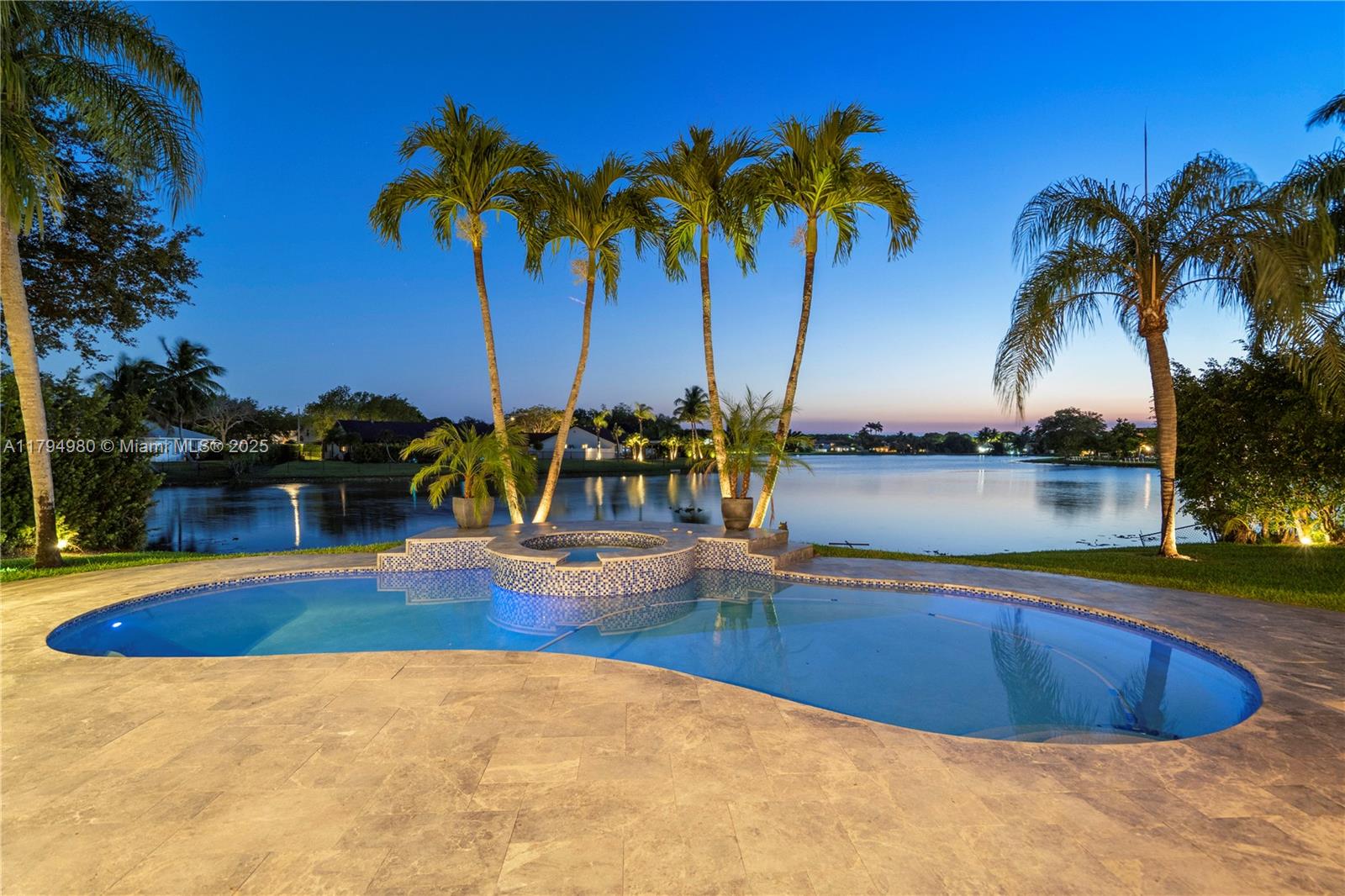 CHAPEL TRAIL REPLAT - Residential