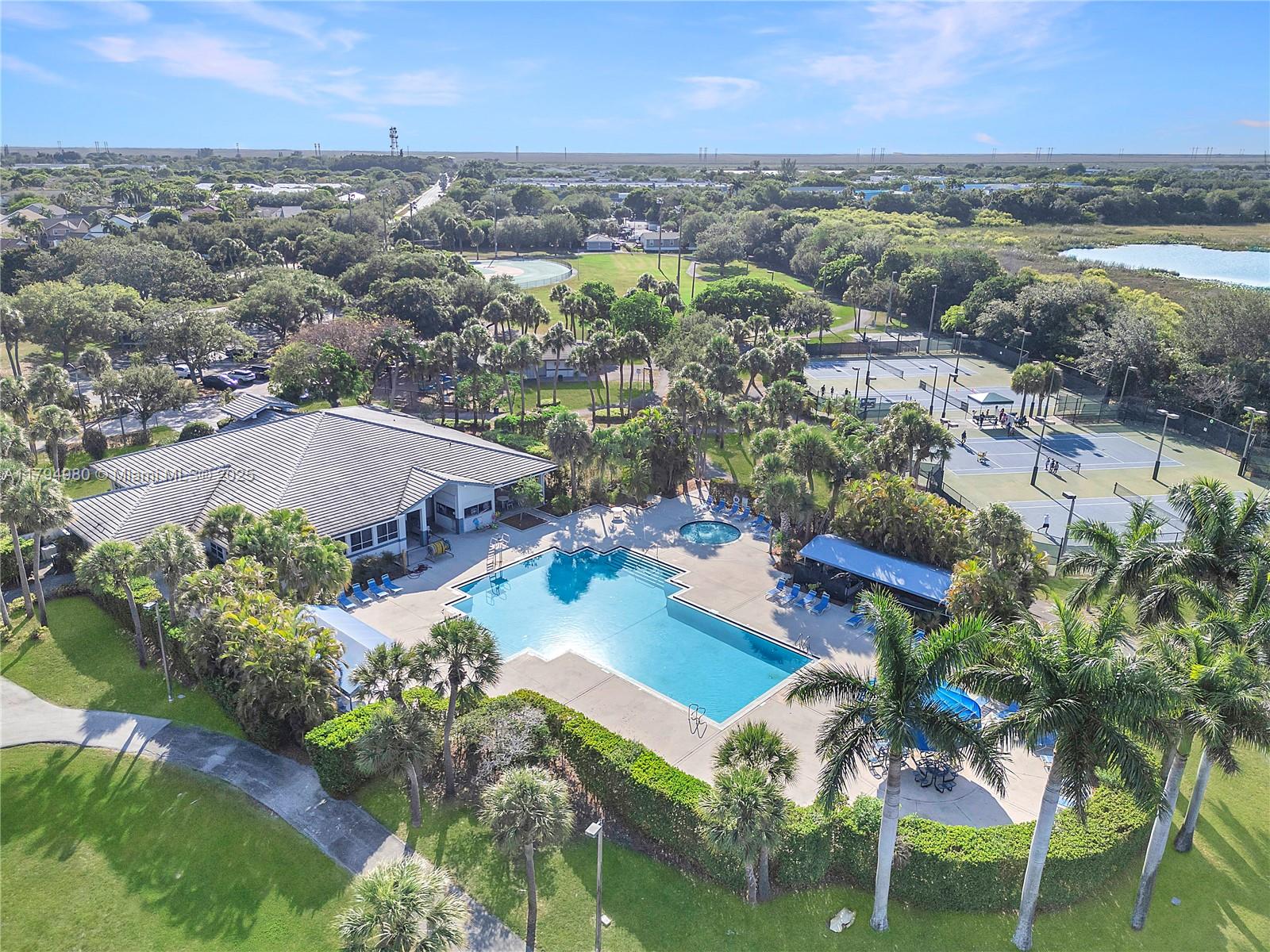 CHAPEL TRAIL REPLAT - Residential