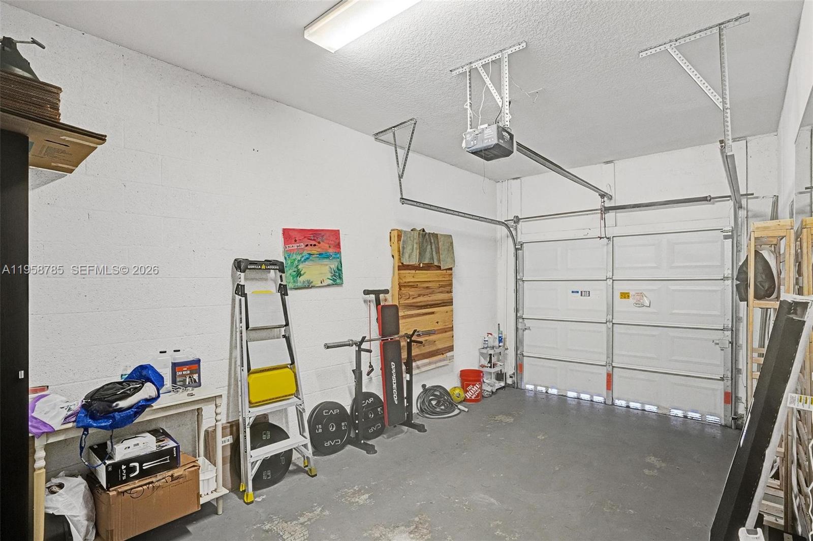 CHAMPION LAKES - Residential Lease