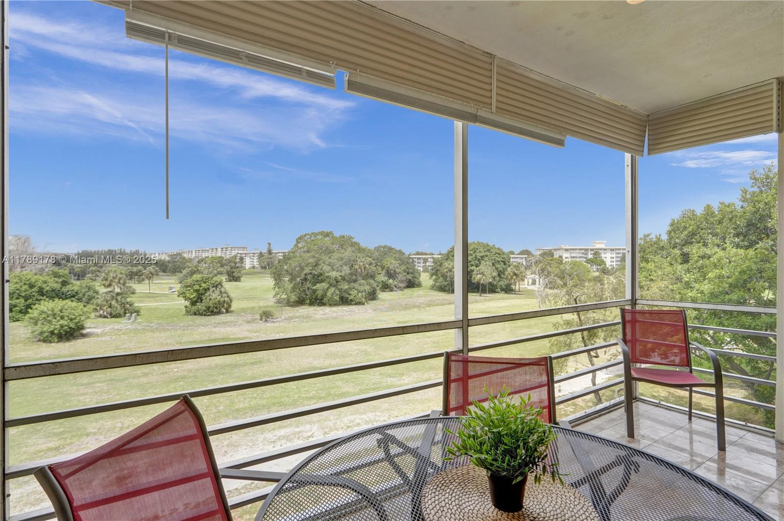 NO 20 PALM-AIRE COUNTRY C - Residential