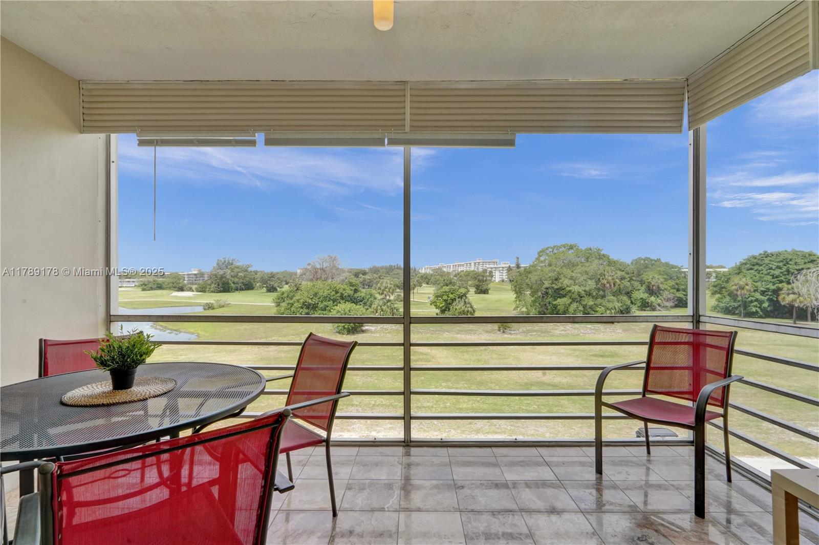 NO 20 PALM-AIRE COUNTRY C - Residential
