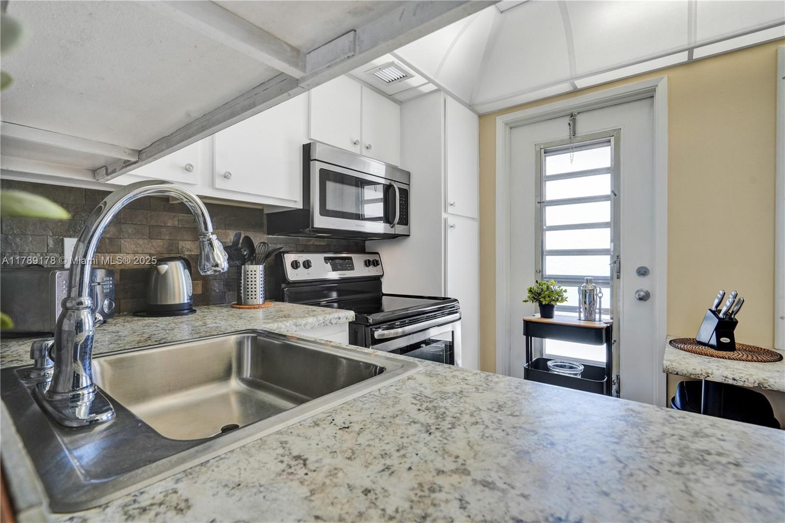 NO 20 PALM-AIRE COUNTRY C - Residential