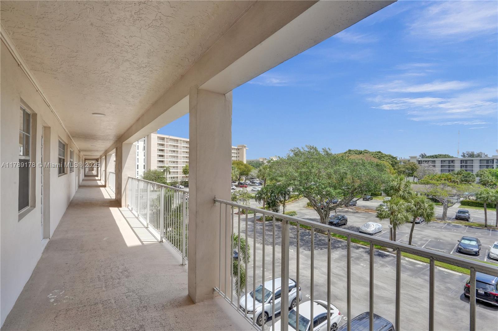NO 20 PALM-AIRE COUNTRY C - Residential