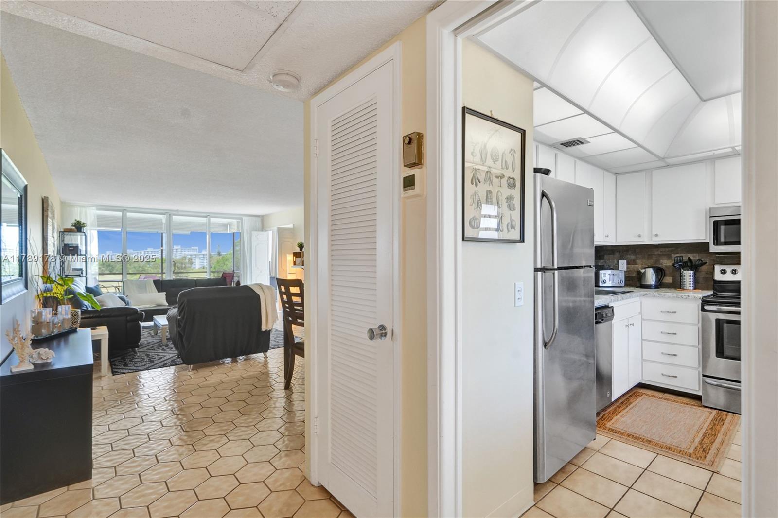 NO 20 PALM-AIRE COUNTRY C - Residential