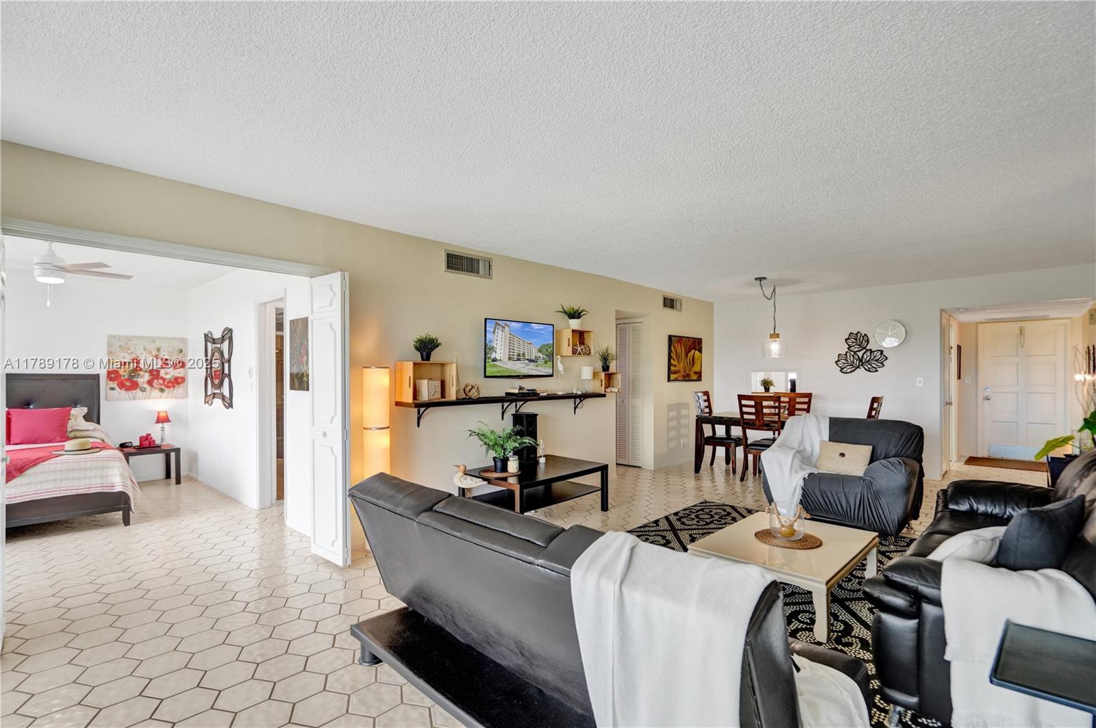 NO 20 PALM-AIRE COUNTRY C - Residential