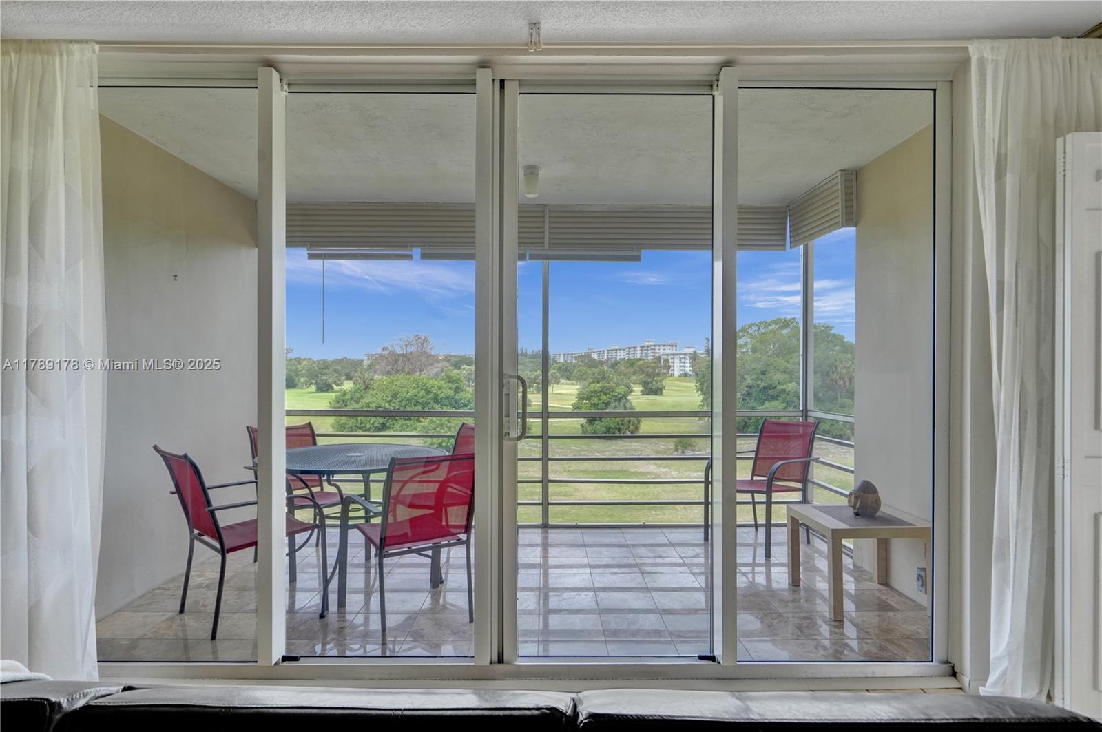 NO 20 PALM-AIRE COUNTRY C - Residential